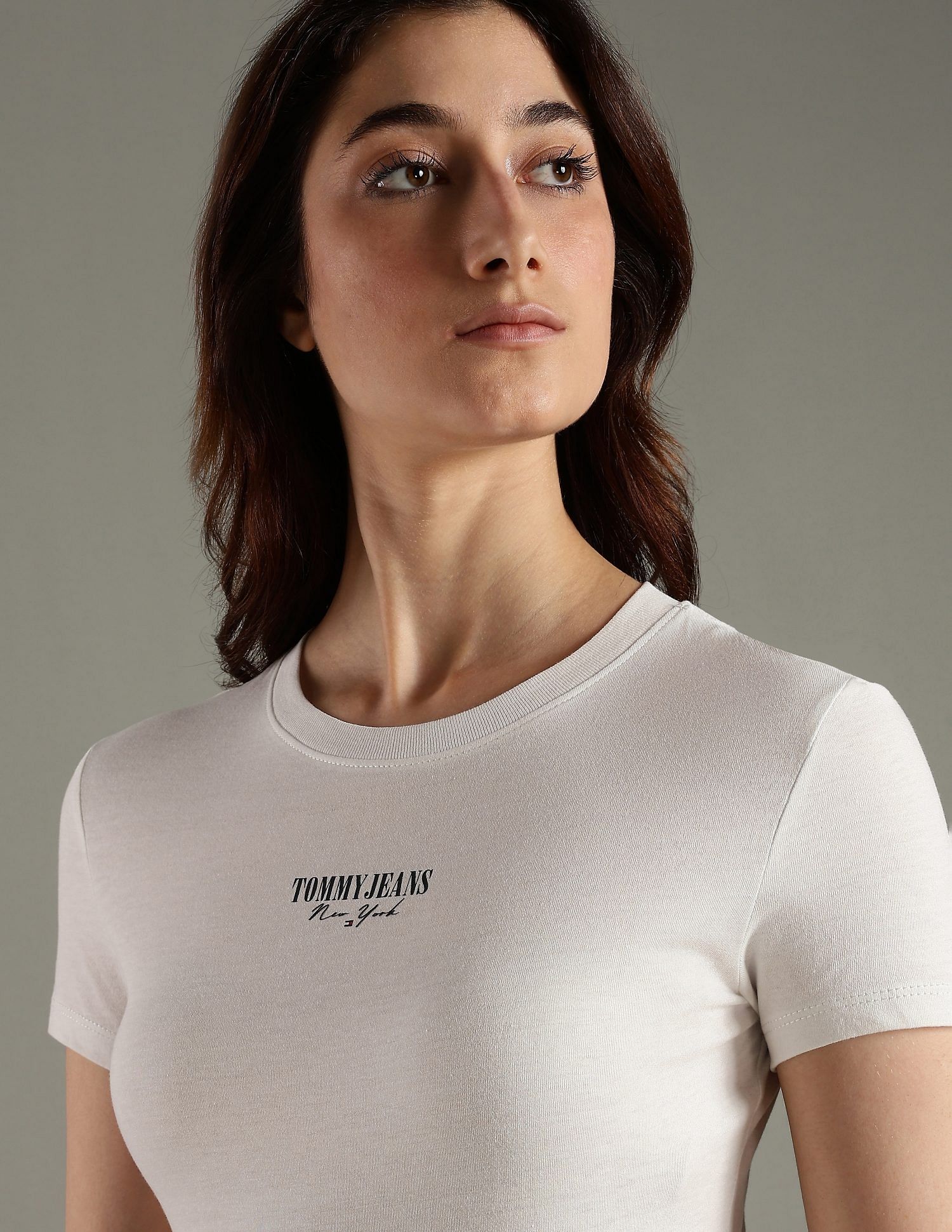 Tommy Hilfiger Logo Slim Fit Cotton T-Shirt