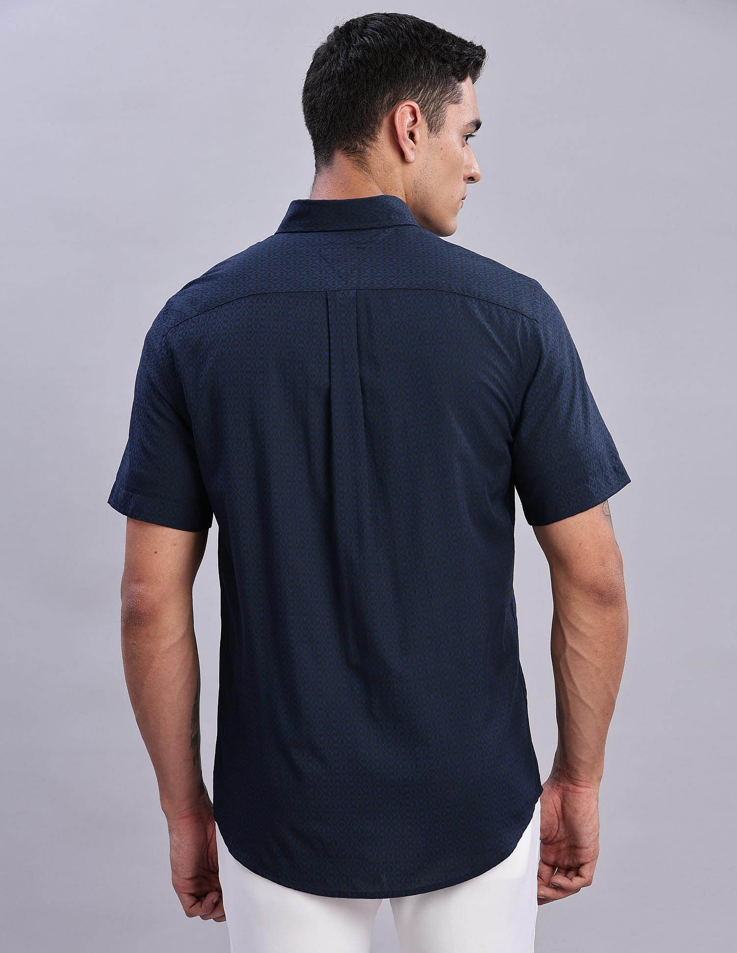 Tommy Hilfiger Mens Navy Geometric Shirt
