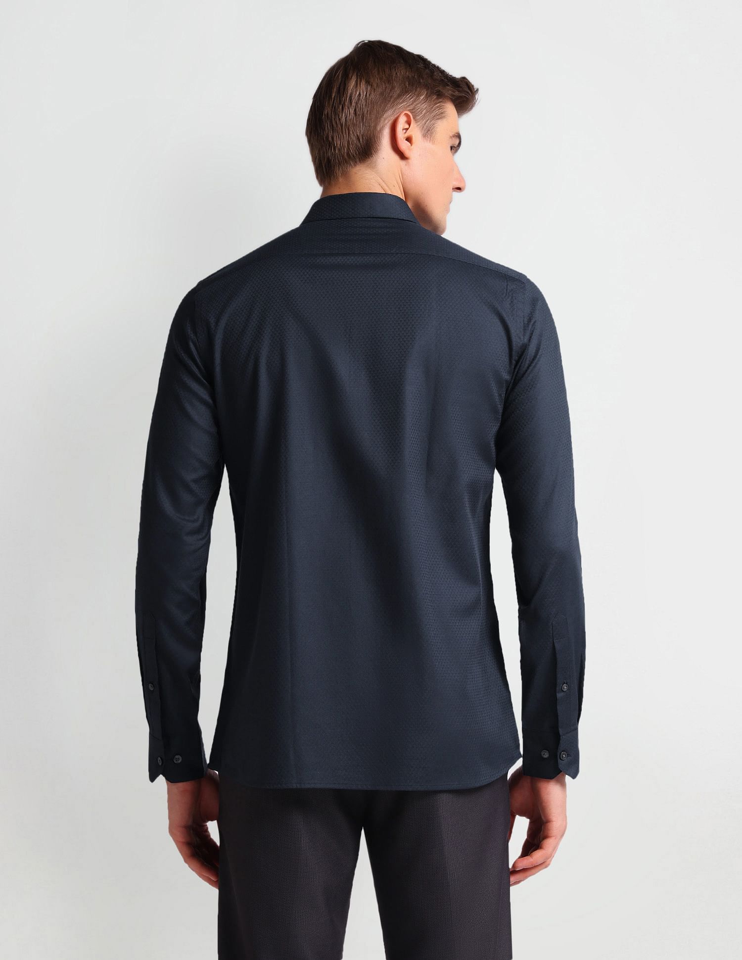 Arrow Manhattan Slim Fit Pure Cotton Shirt