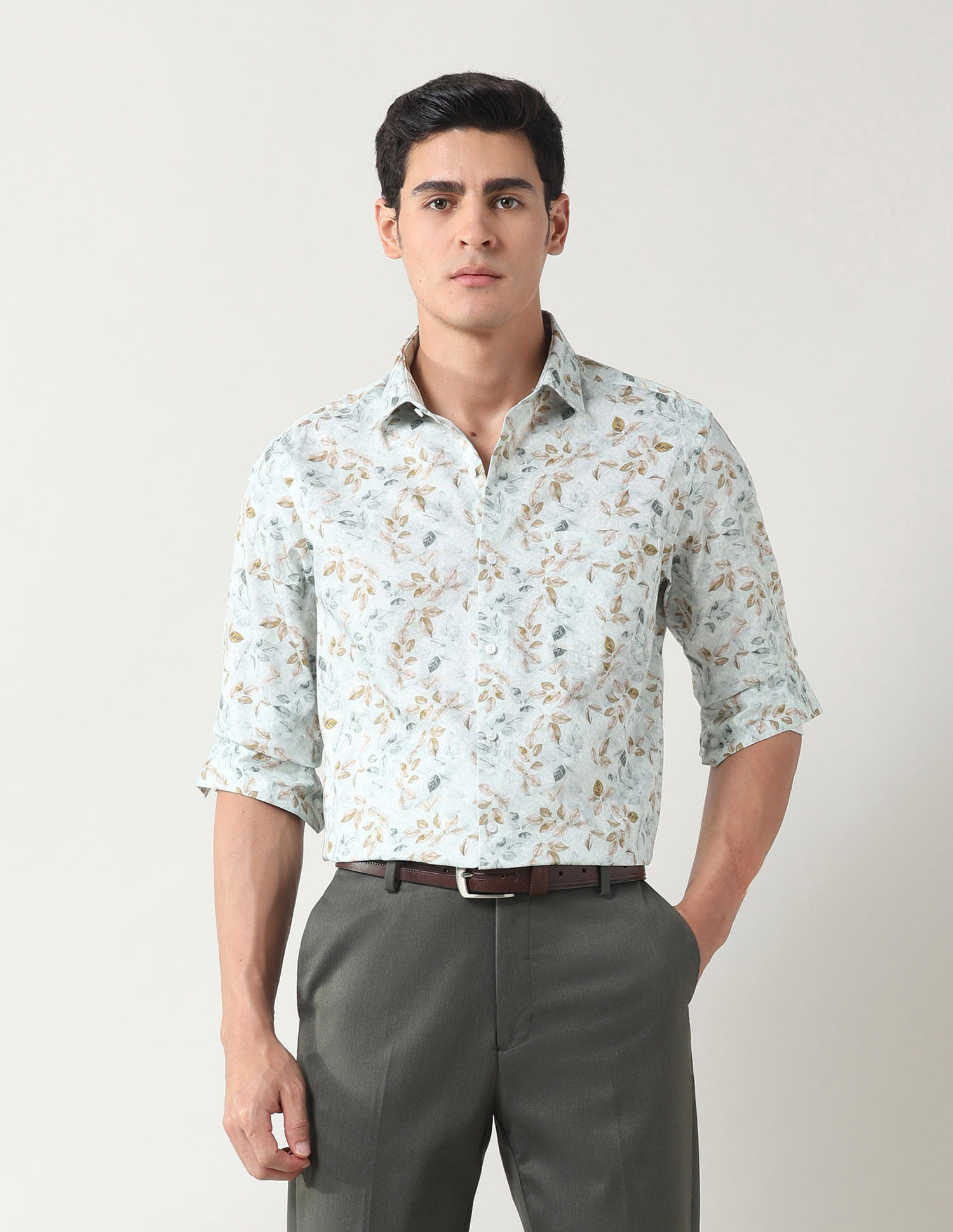 Arrow Pure Cotton Manhattan Slim Fit Shirt