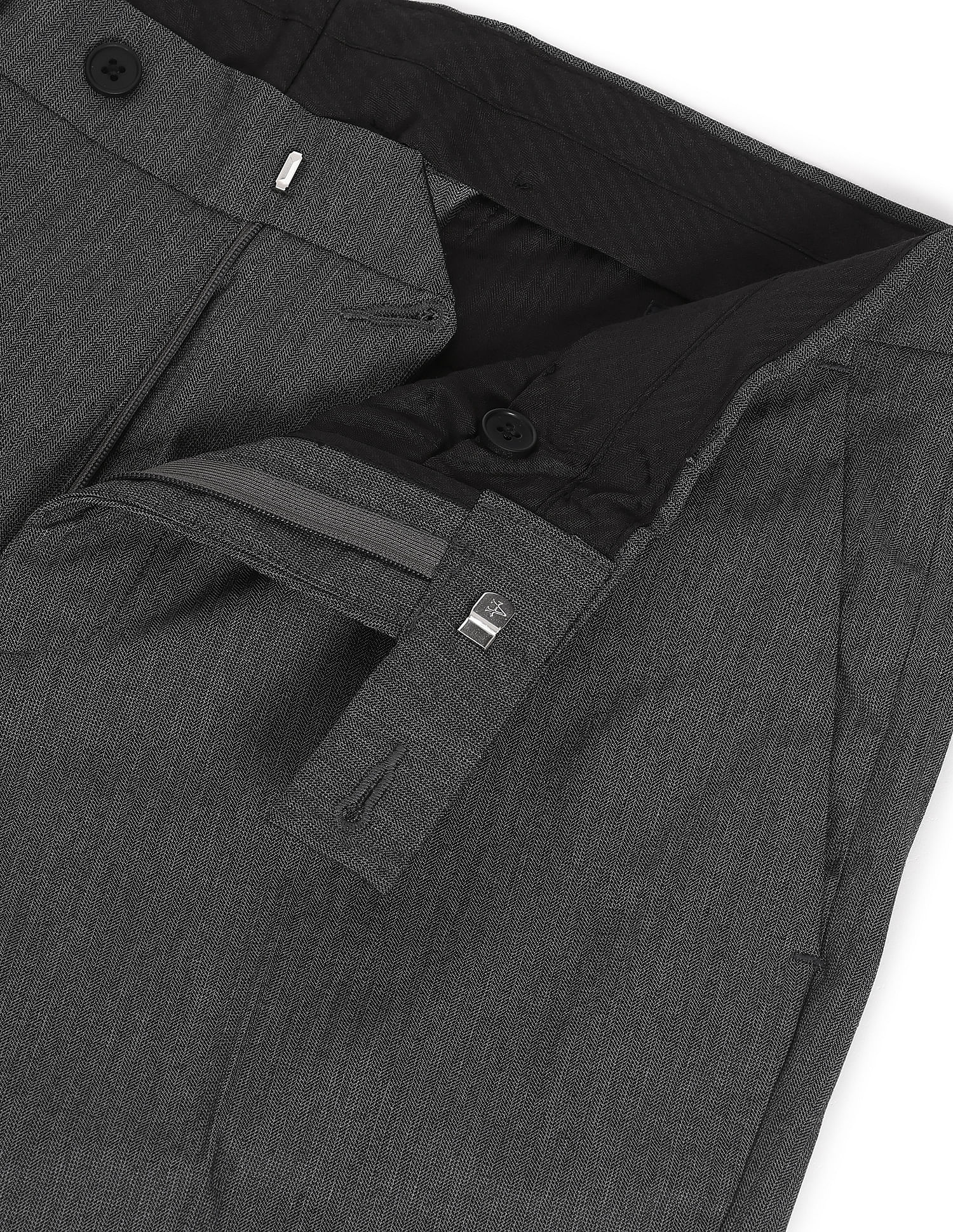 Black Solid Cotton Blend Men Regular Fit Cargo Trousers - Selling Fast at  Pantaloons.com