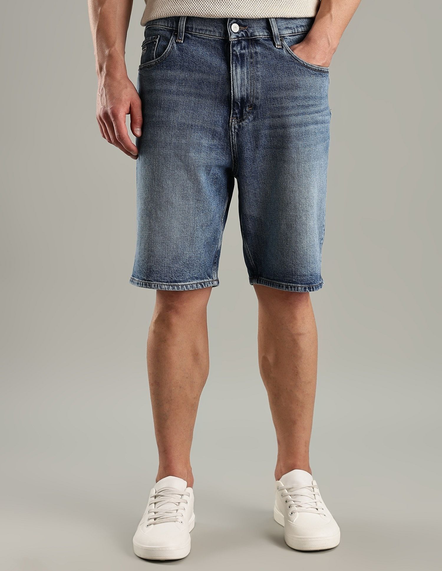 Tommy Hilfiger Relaxed-Fit Solid Mid Rise Shorts