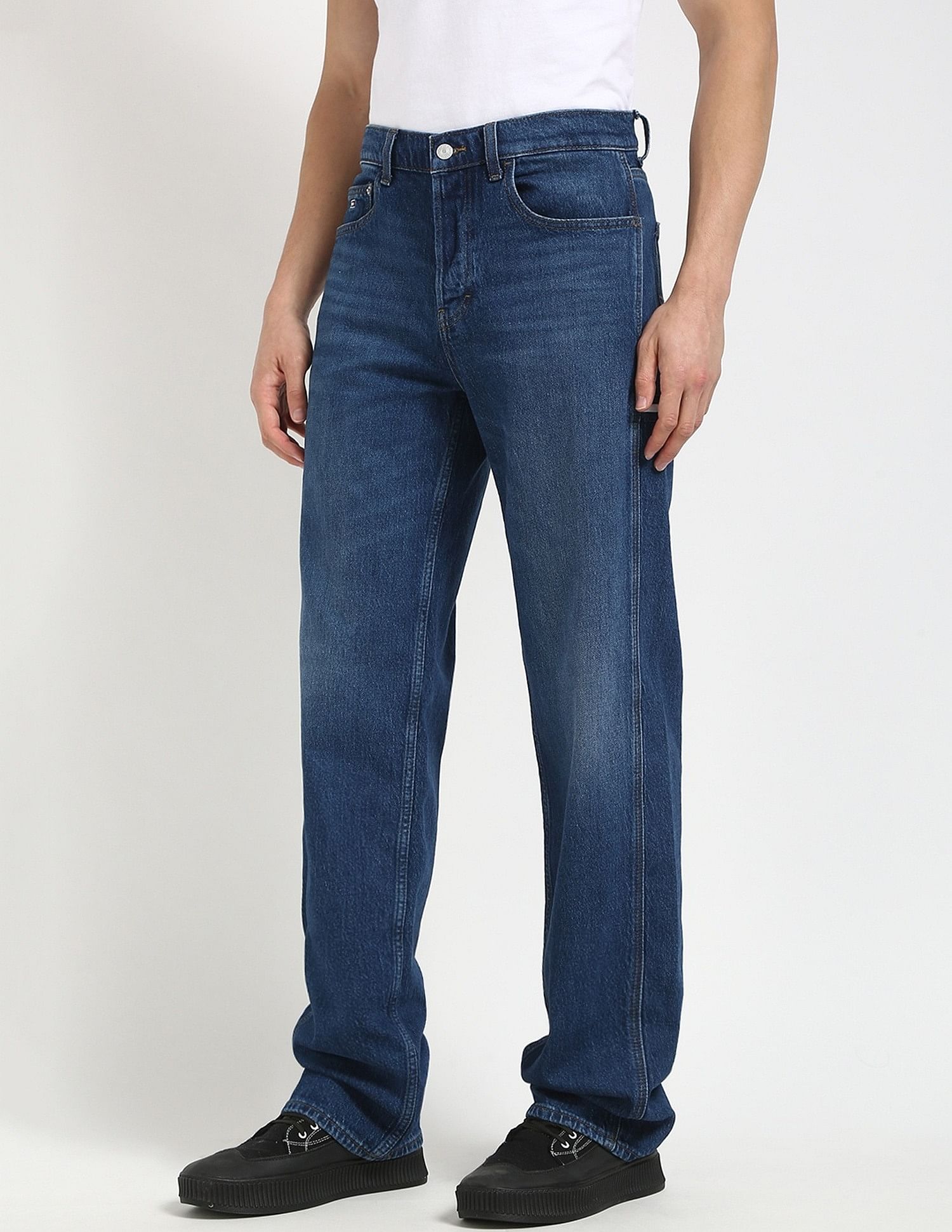 Tommy Hilfiger Light-Wash Loose Straight-Fit Low-Rise Jeans