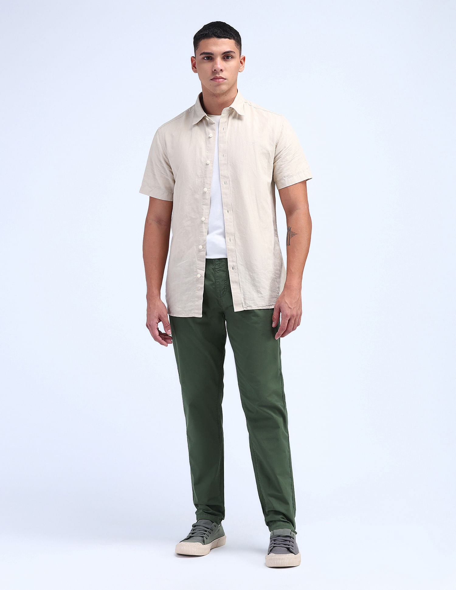 Flying Machine Relaxed Tapered Fit Mid Rise Trousers