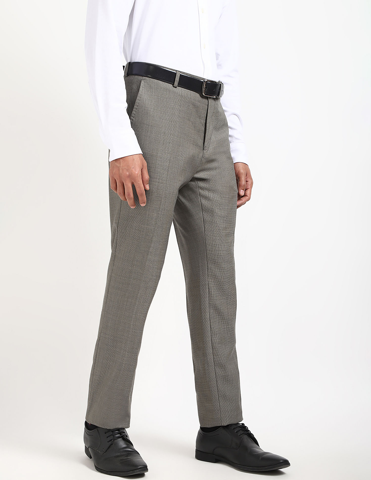 Tommy Hilfiger Regular-Fit Self-Design Mid-Rise Trouser