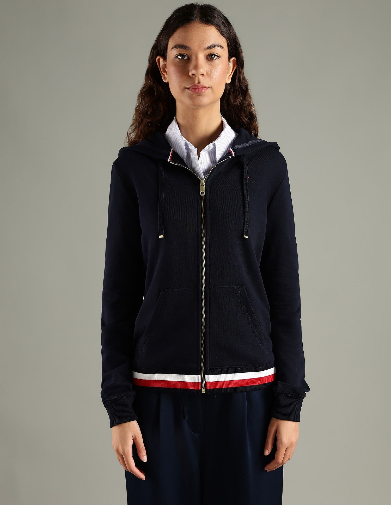Tommy Hilfiger Regular Fit Cotton Hooded Neck Sweatshirt