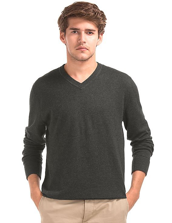 Buy GAP Men Men Grey Cotton V Neck Sweater NNNOW