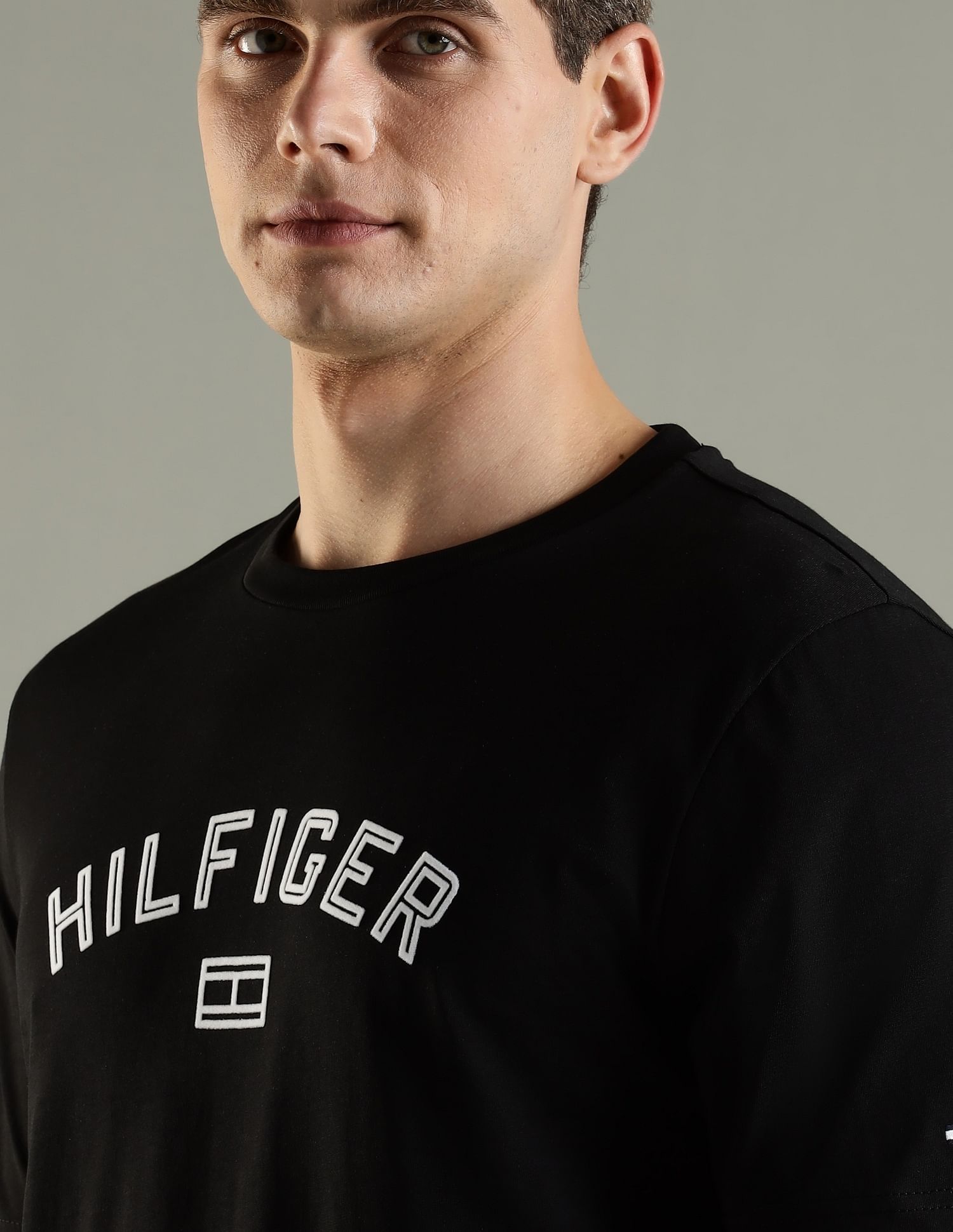 Tommy Hilfiger Embroidered Logo Regular Fit Cotton T-Shirt