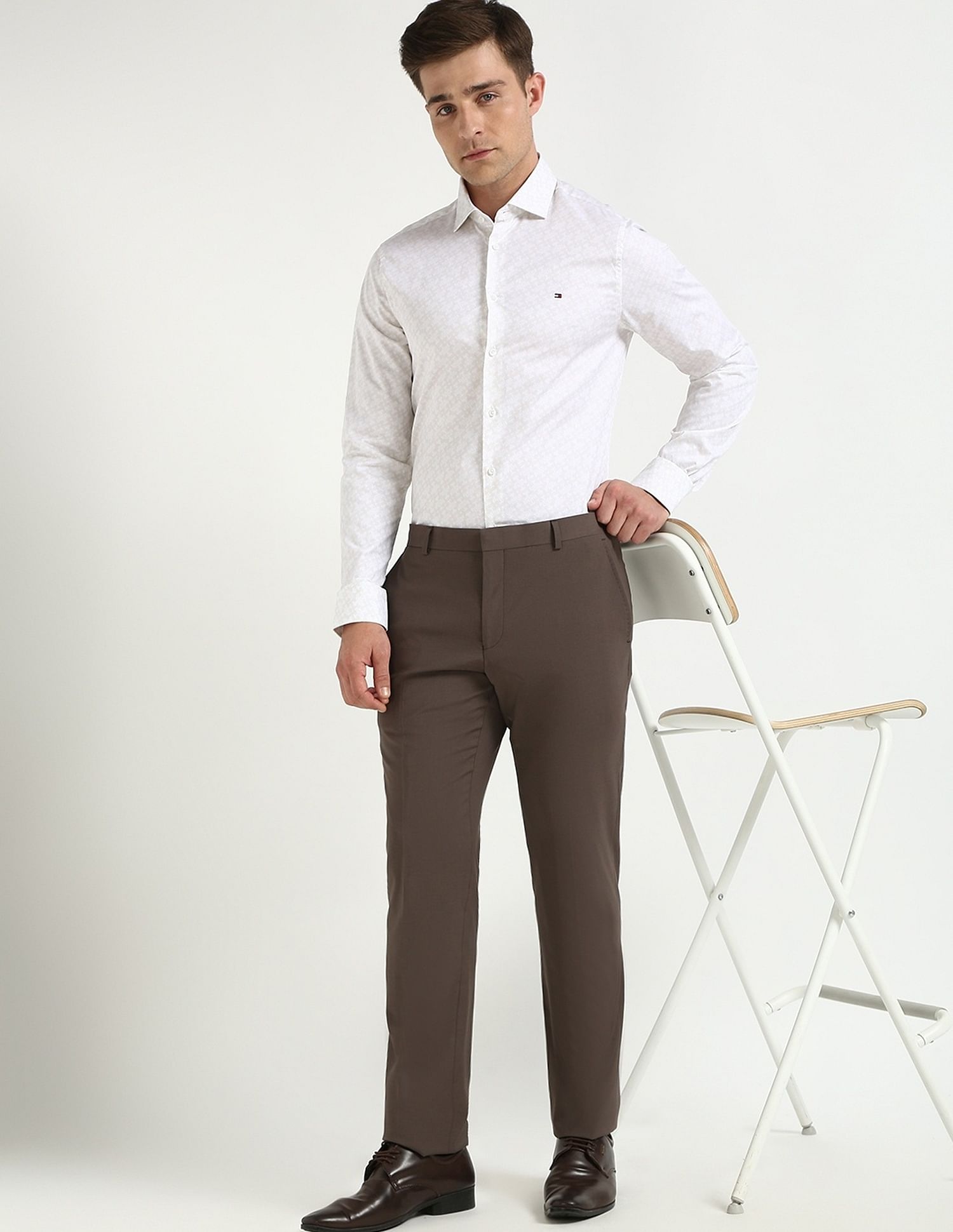Tommy Hilfiger Regular-Fit Solid Mid-Rise Trouser