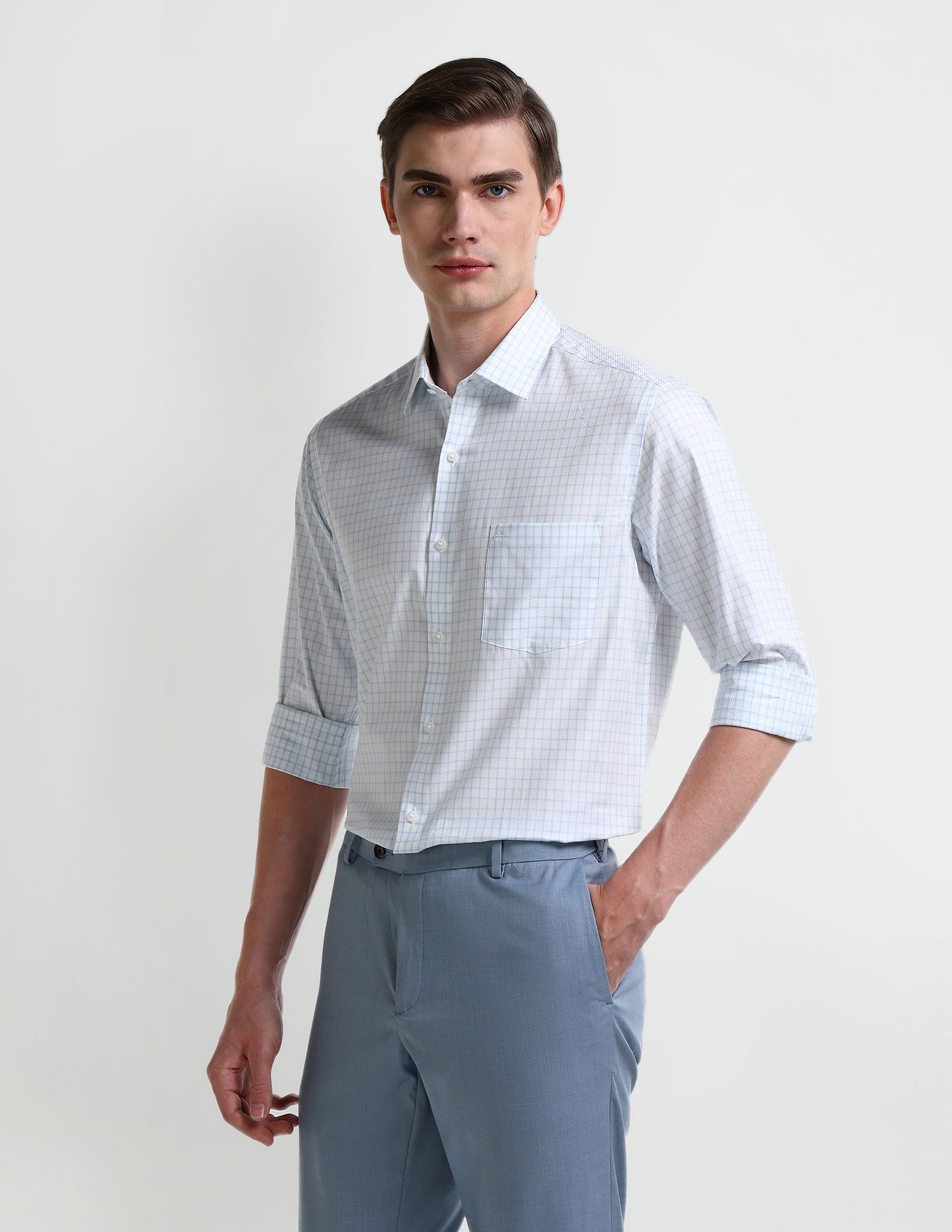 Arrow Manhattan Slim Fit Cotton Shirt