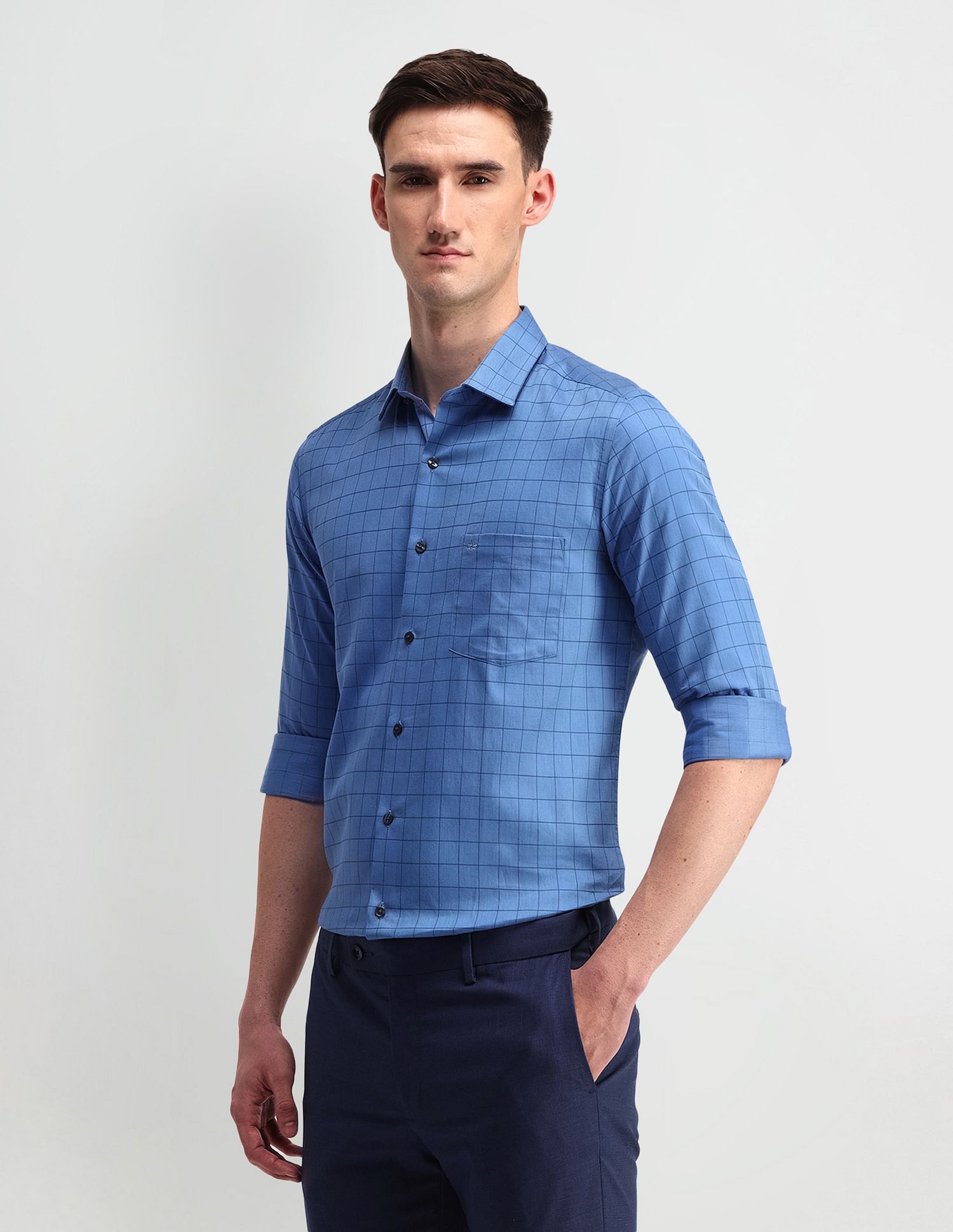 Arrow Manhattan Slim Fit Pure Cotton Shirt