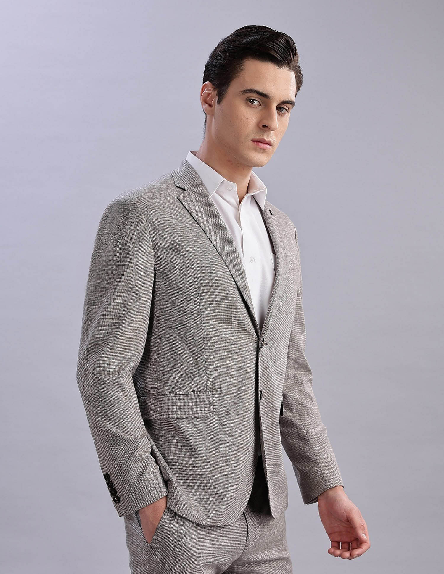 Tommy Hilfiger Self-Design Regular-Fit Polyester Single Breasted Blazer