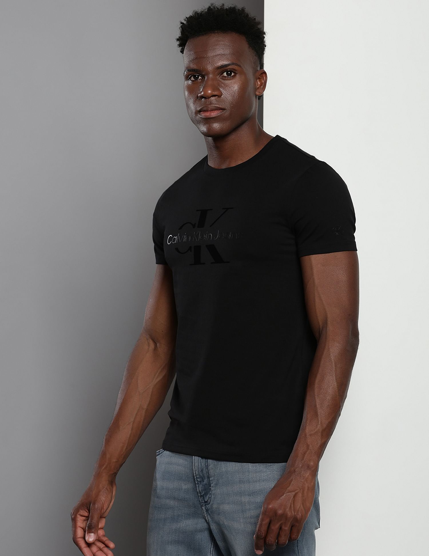 Calvin Klein Disrupted Outline Monologo T-Shirt