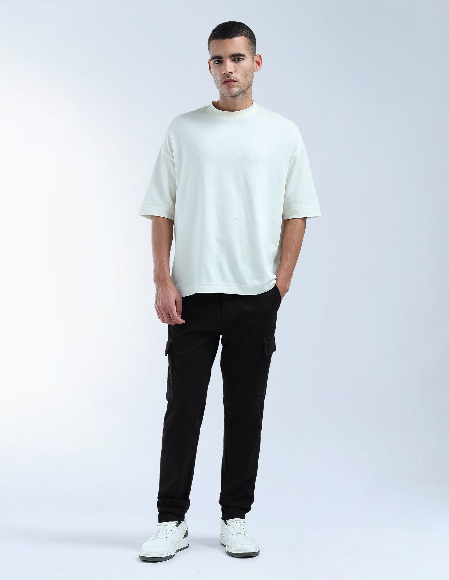 Flying Machine Relaxed Tapered Fit Mid Rise Cargo Trouser