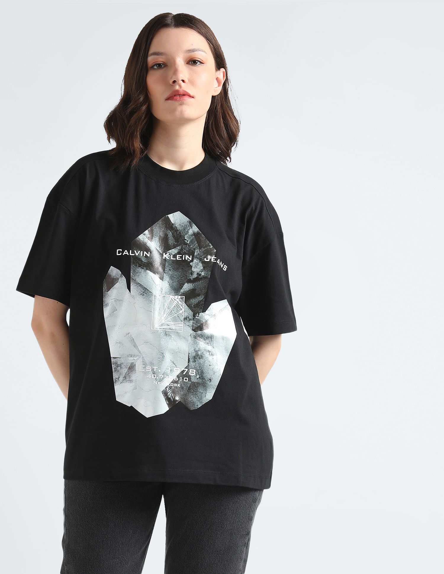 Buy Calvin Klein Crew Neck Diamond Graphic T-Shirt - NNNOW.com