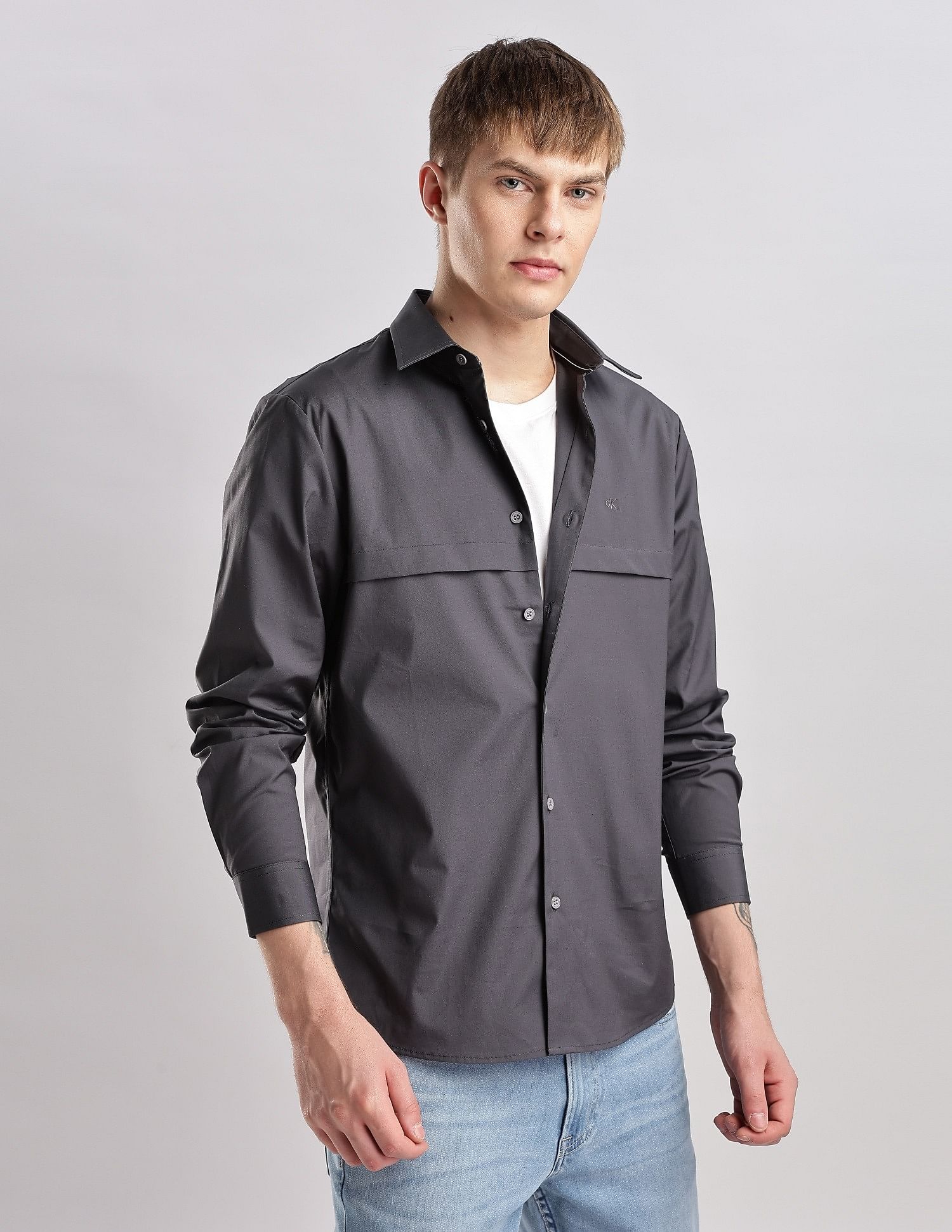 Calvin Klein Jeans Solid Regular Fit Oxford Woven Shirt
