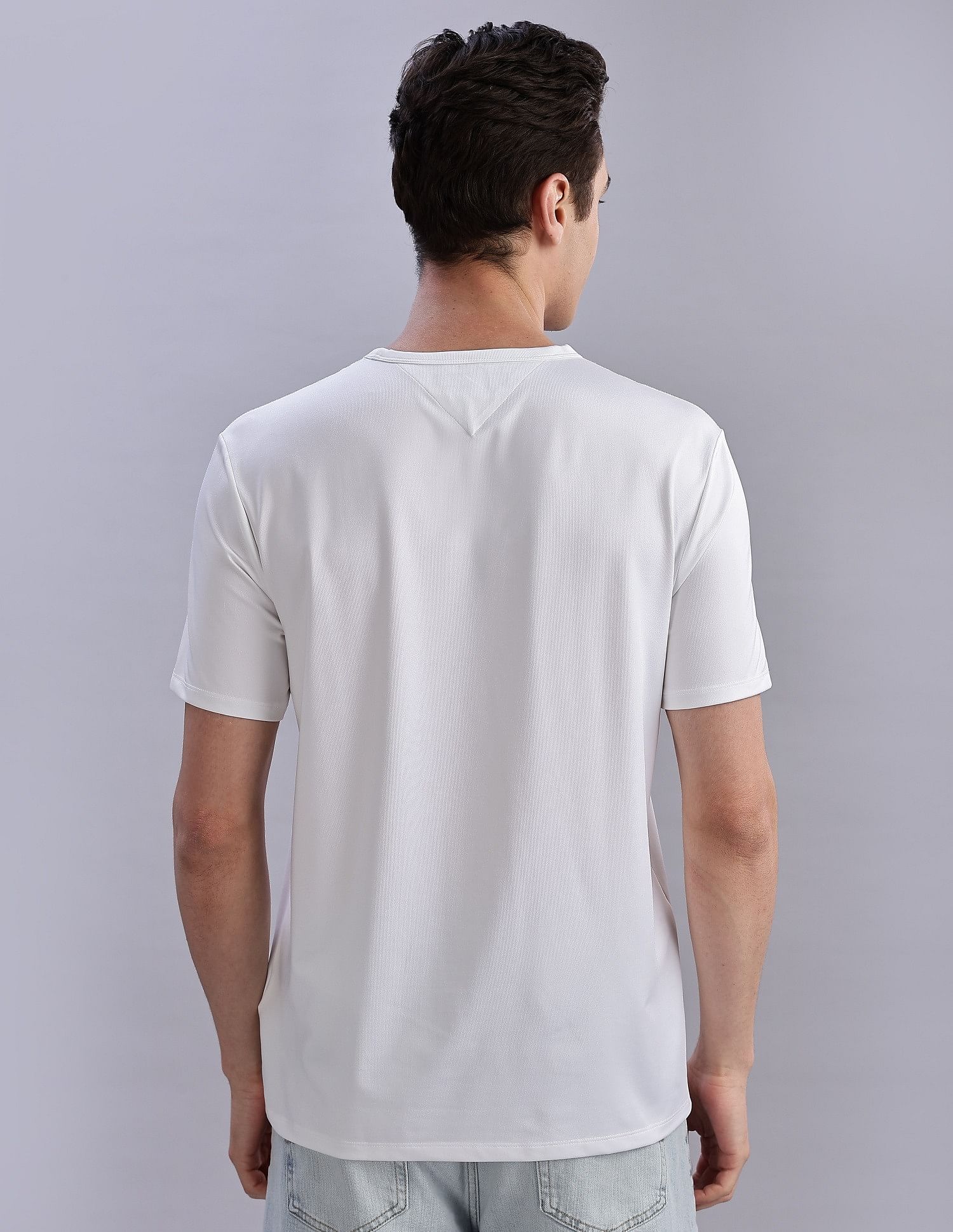 Tommy Hilfiger Solid Regular-Fit Polyester T-Shirts