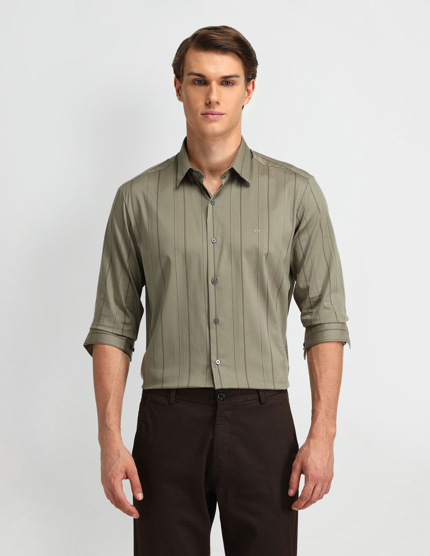 Arrow Newyork Manhattan Slim Fit Vertical Striped Shirt