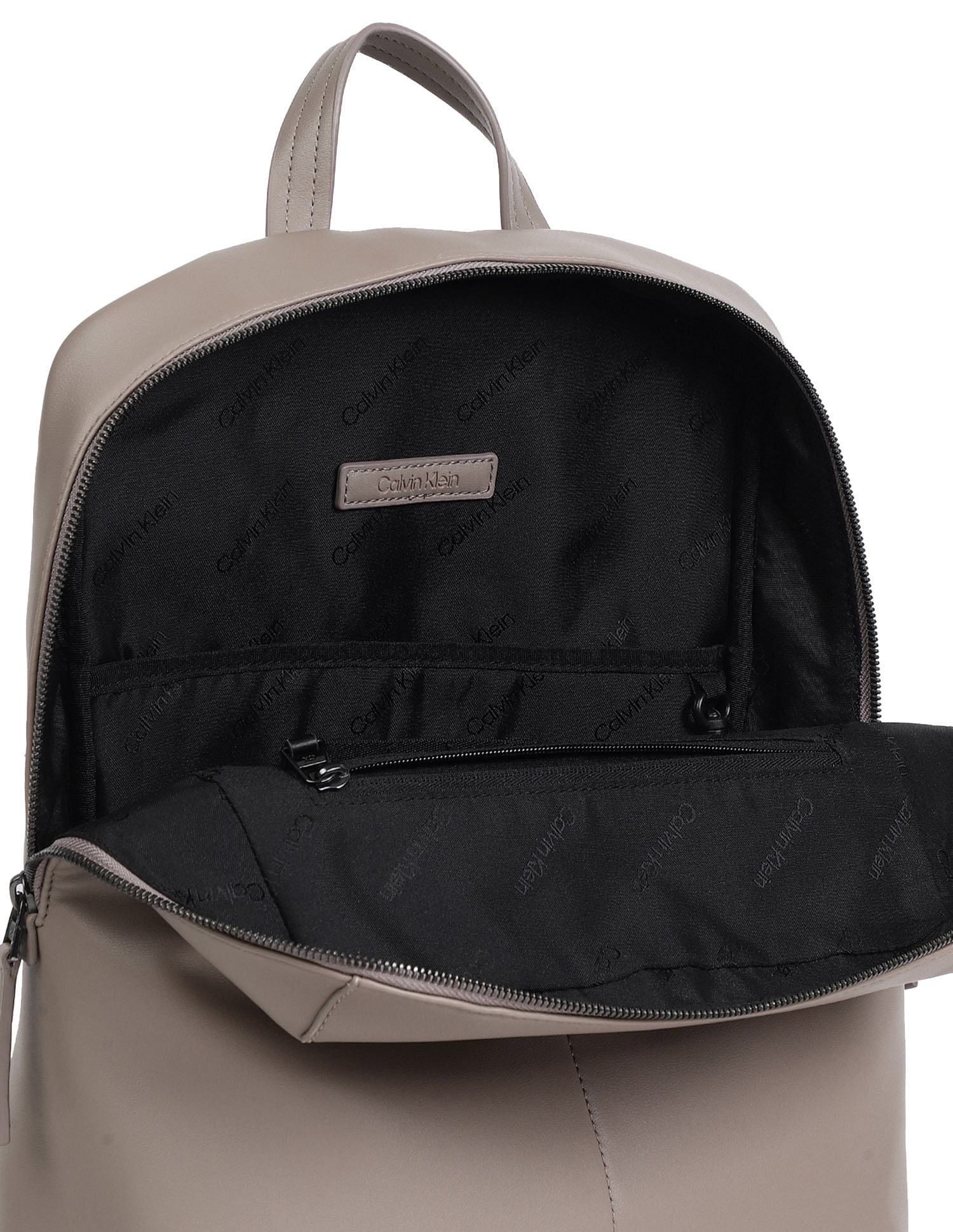 Calvin Klein Clean Essential Squared Backpack