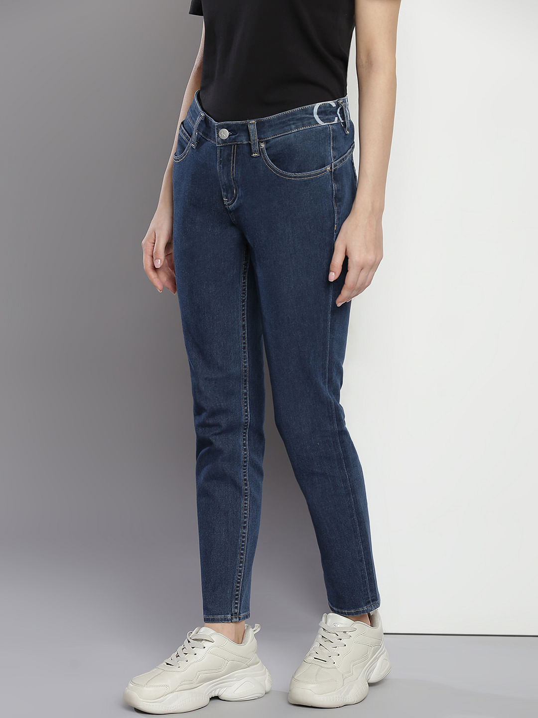 Calvin Klein Body Fit Ankle Length Jeans