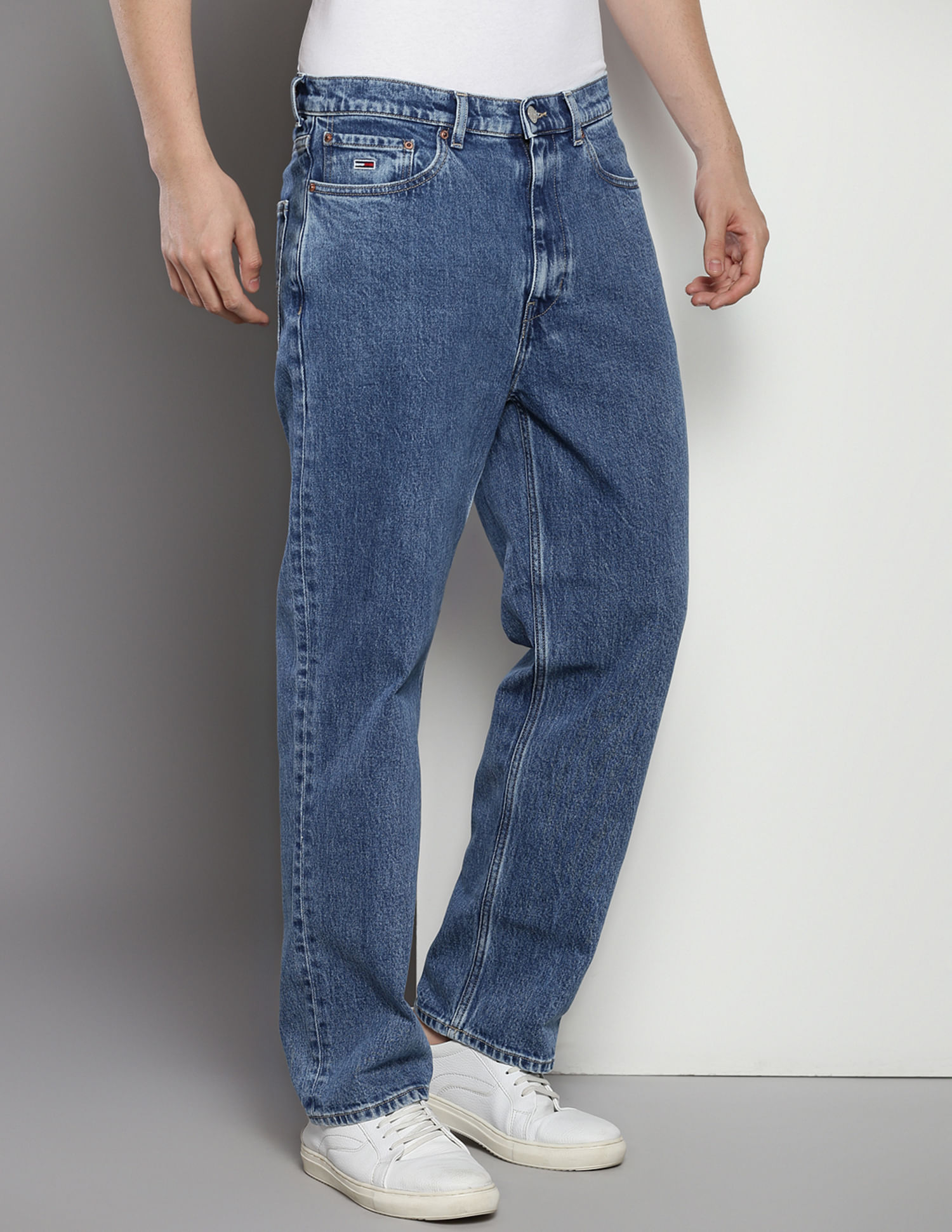Tommy Hilfiger High Rise Rinsed Skater Loose Jeans