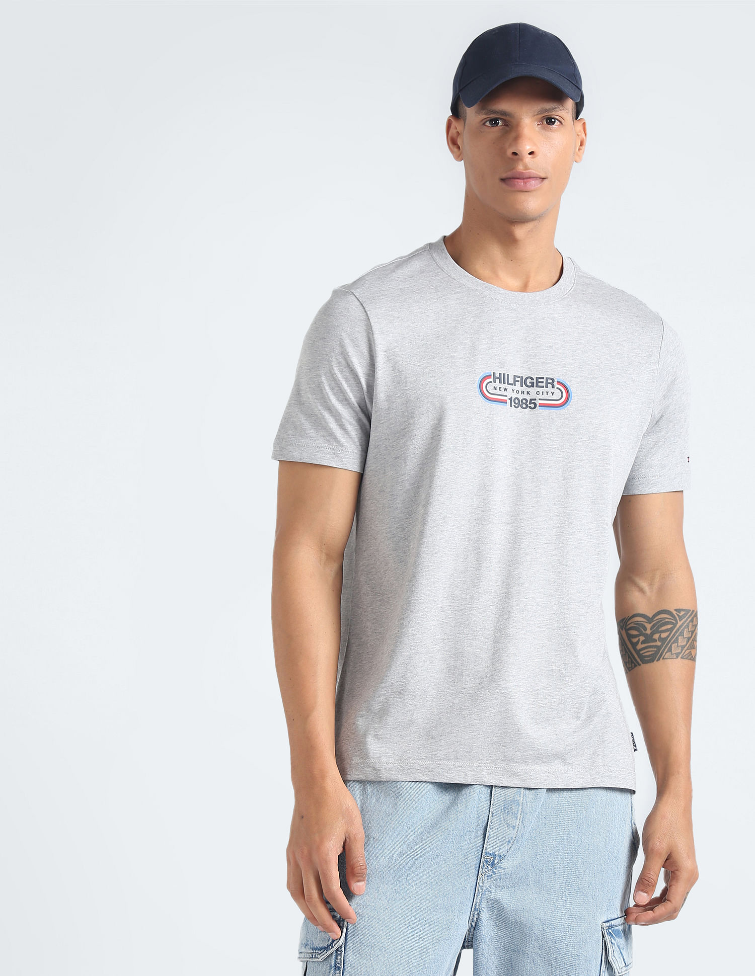 Buy Tommy Hilfiger Transitional Cotton Track Logo T-Shirt - NNNOW.com