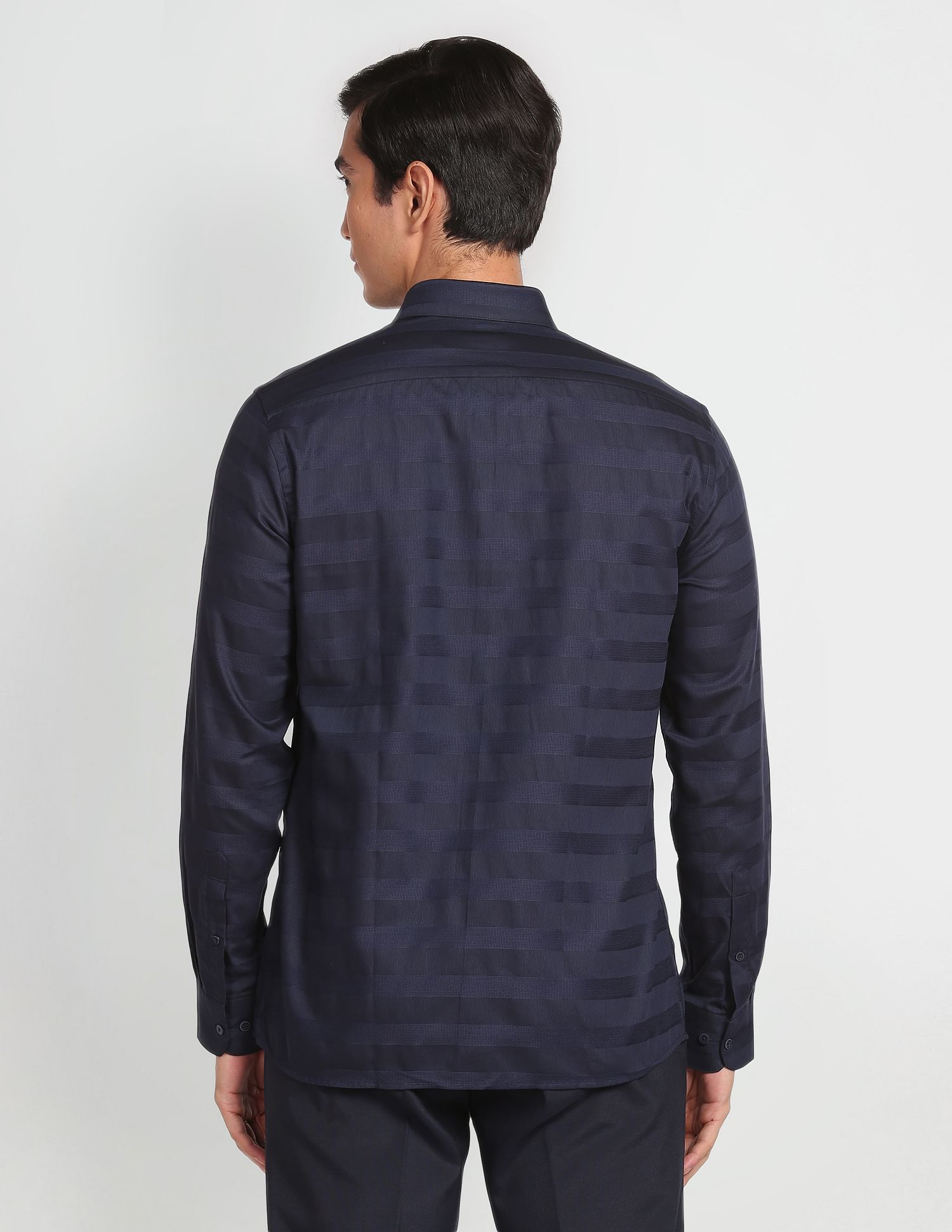 Arrow Manhattan Slim Fit Dobby Formal Shirt
