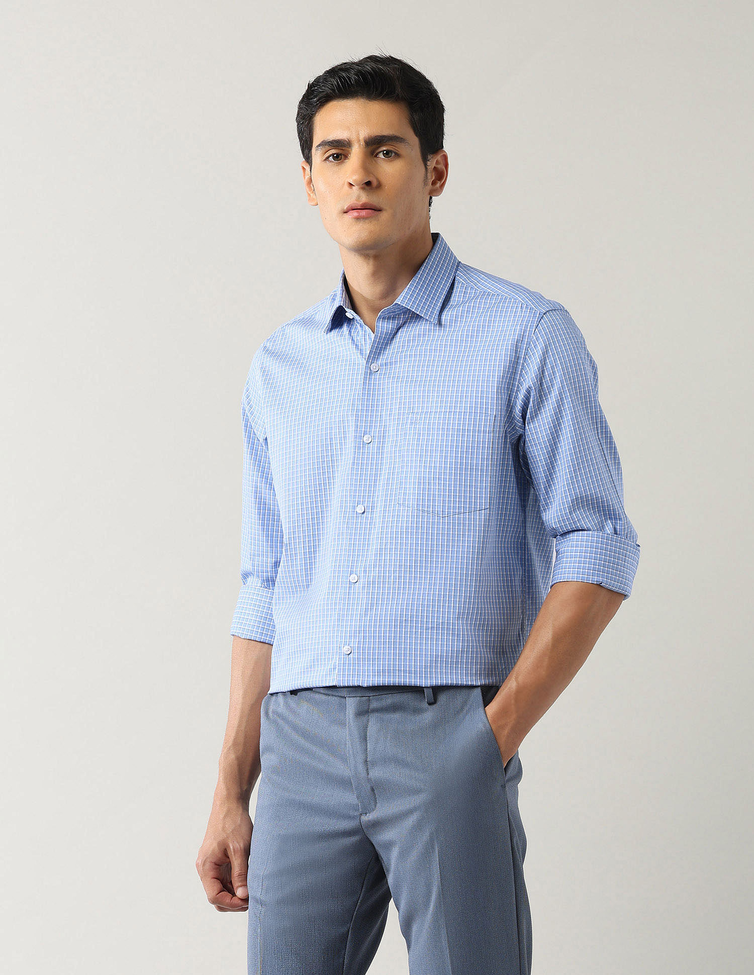 Arrow Graphic Printed Manhattan Slim Fit Shirt