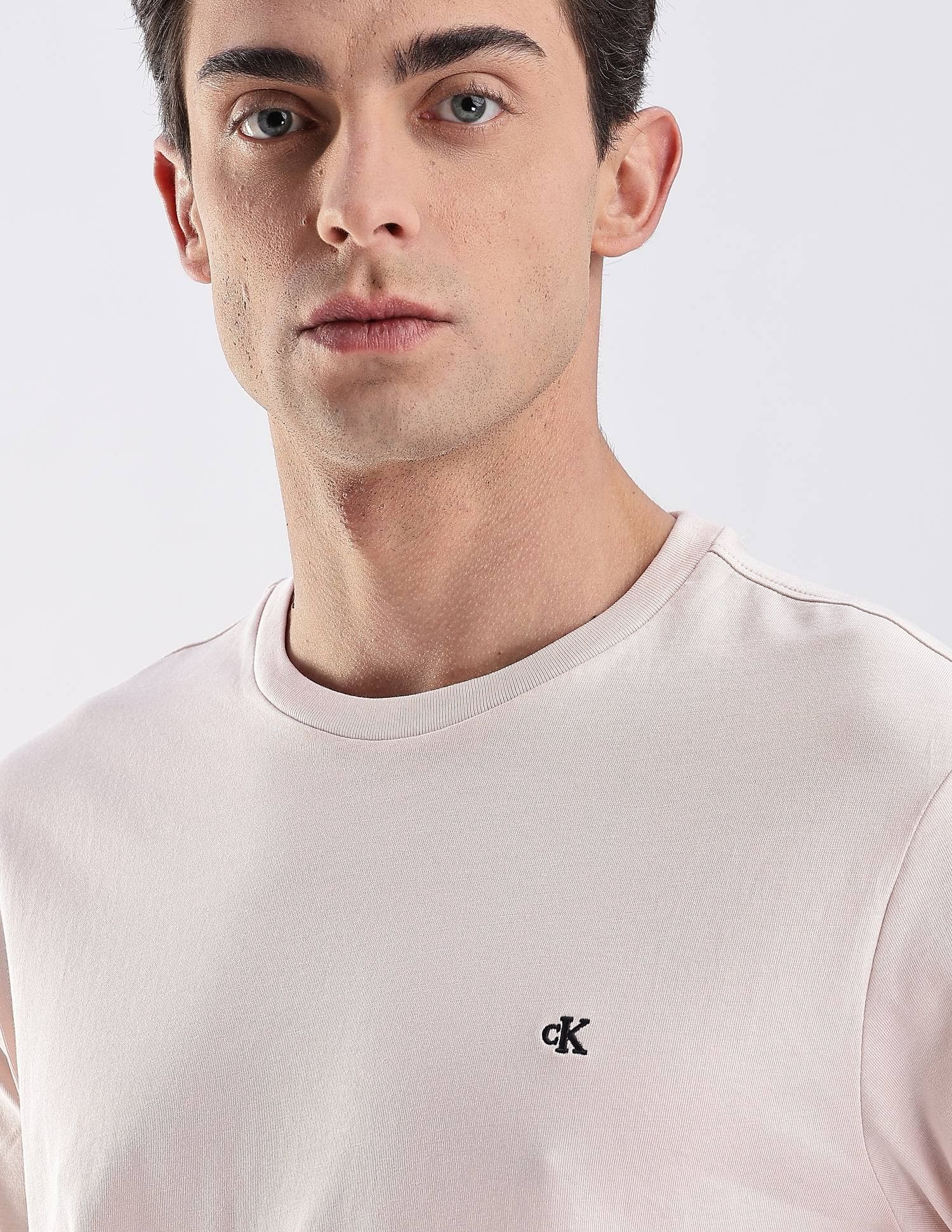 Calvin Klein Jeans Regular-Fit Solid Cotton T-Shirt