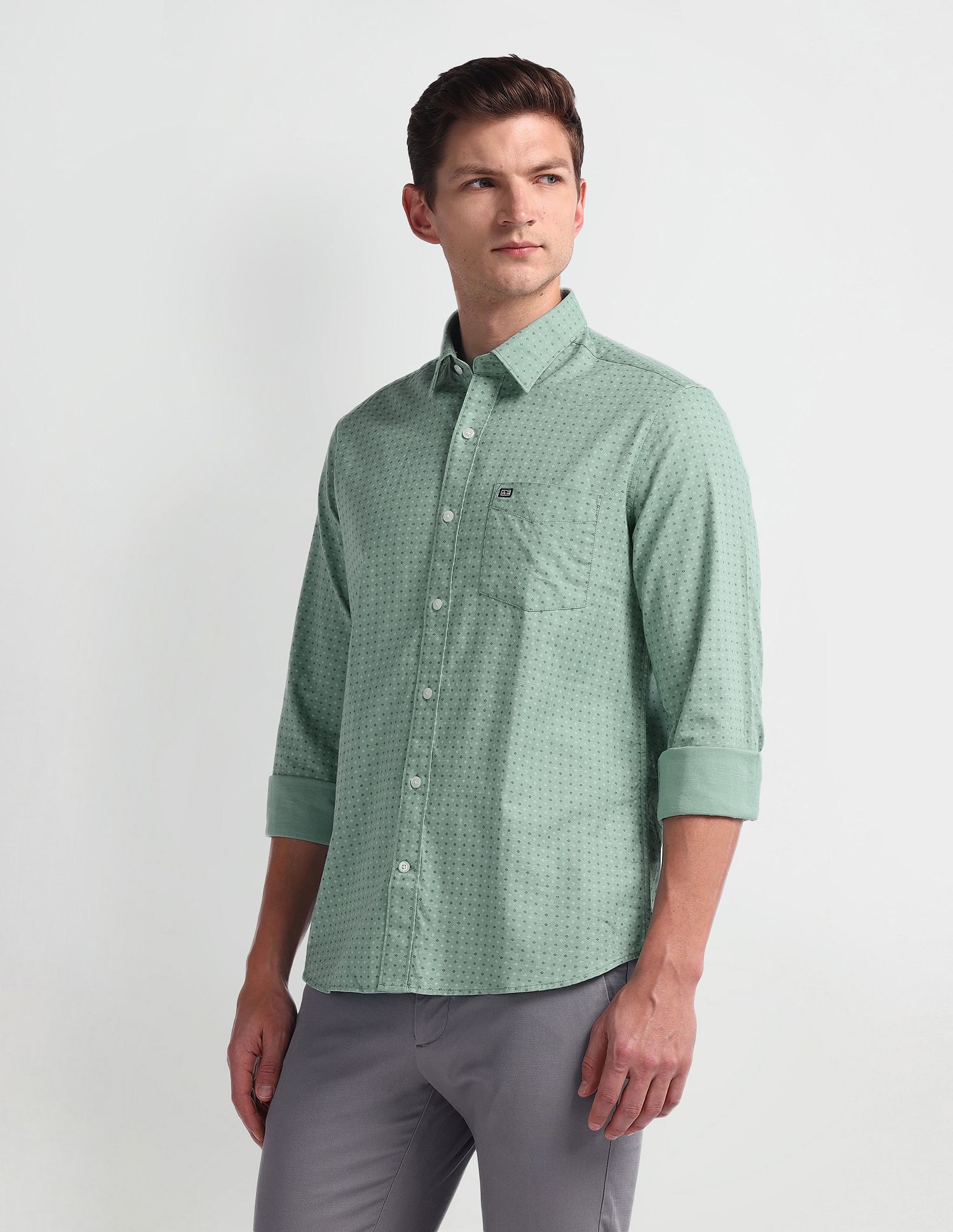 Arrow Sport Geometric Print Manhattan Slim Shirt
