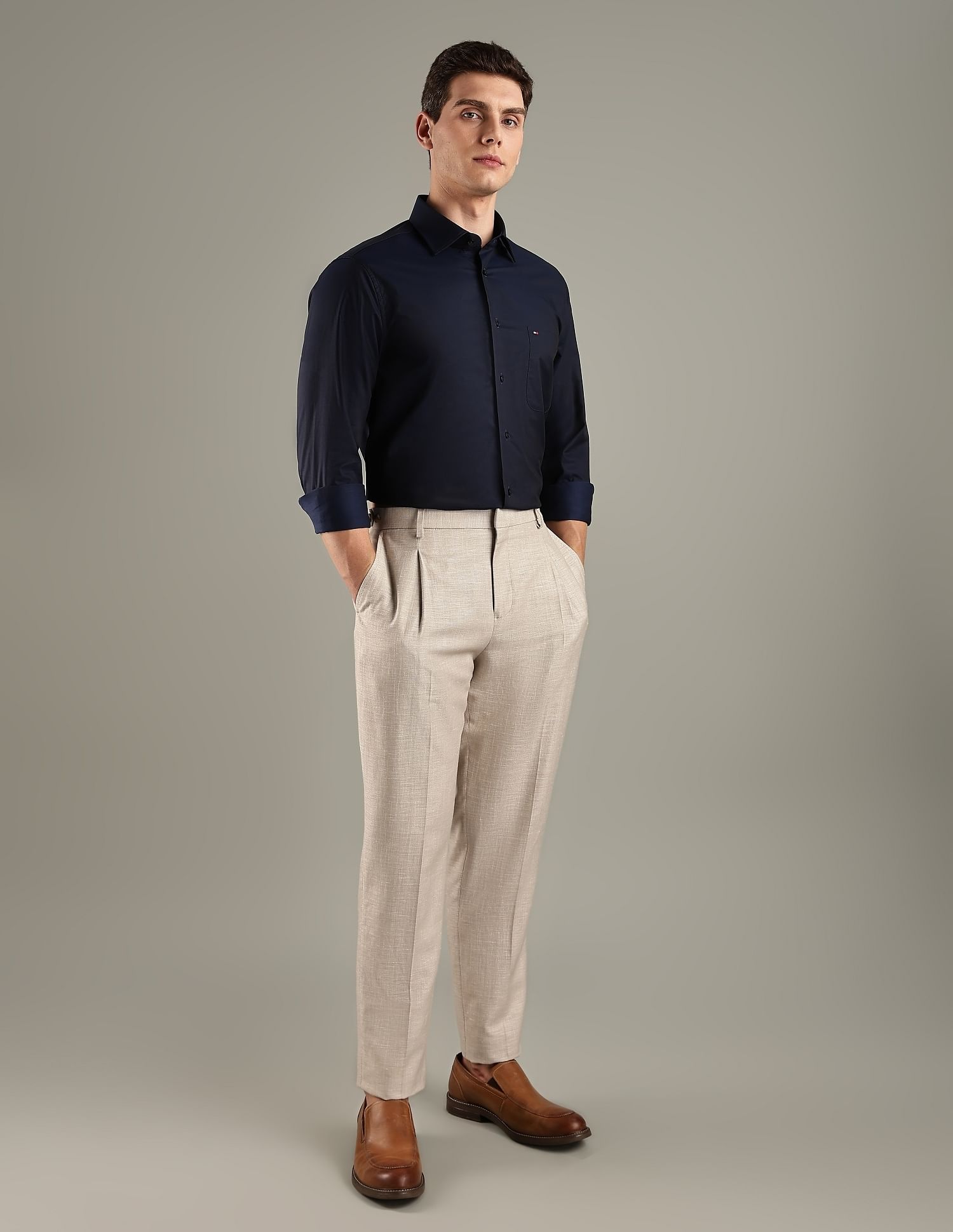 Tommy Hilfiger Solid Regular-Fit Cotton Woven Shirt