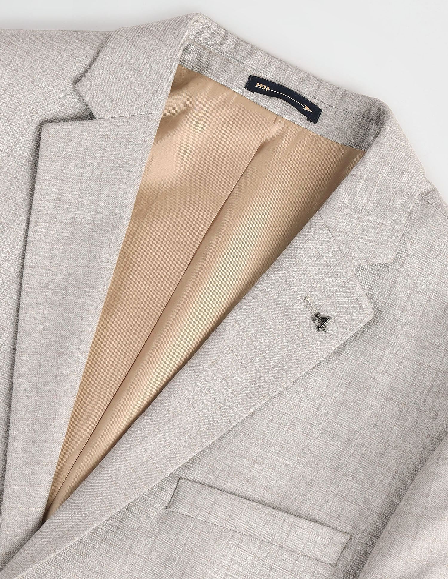 Arrow Tailored Fit Heathered Two Piece Suit