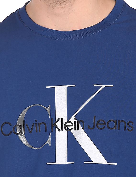 Buy Calvin Klein Men Blue Crew Neck Brand Print T-Shirt - NNNOW.com