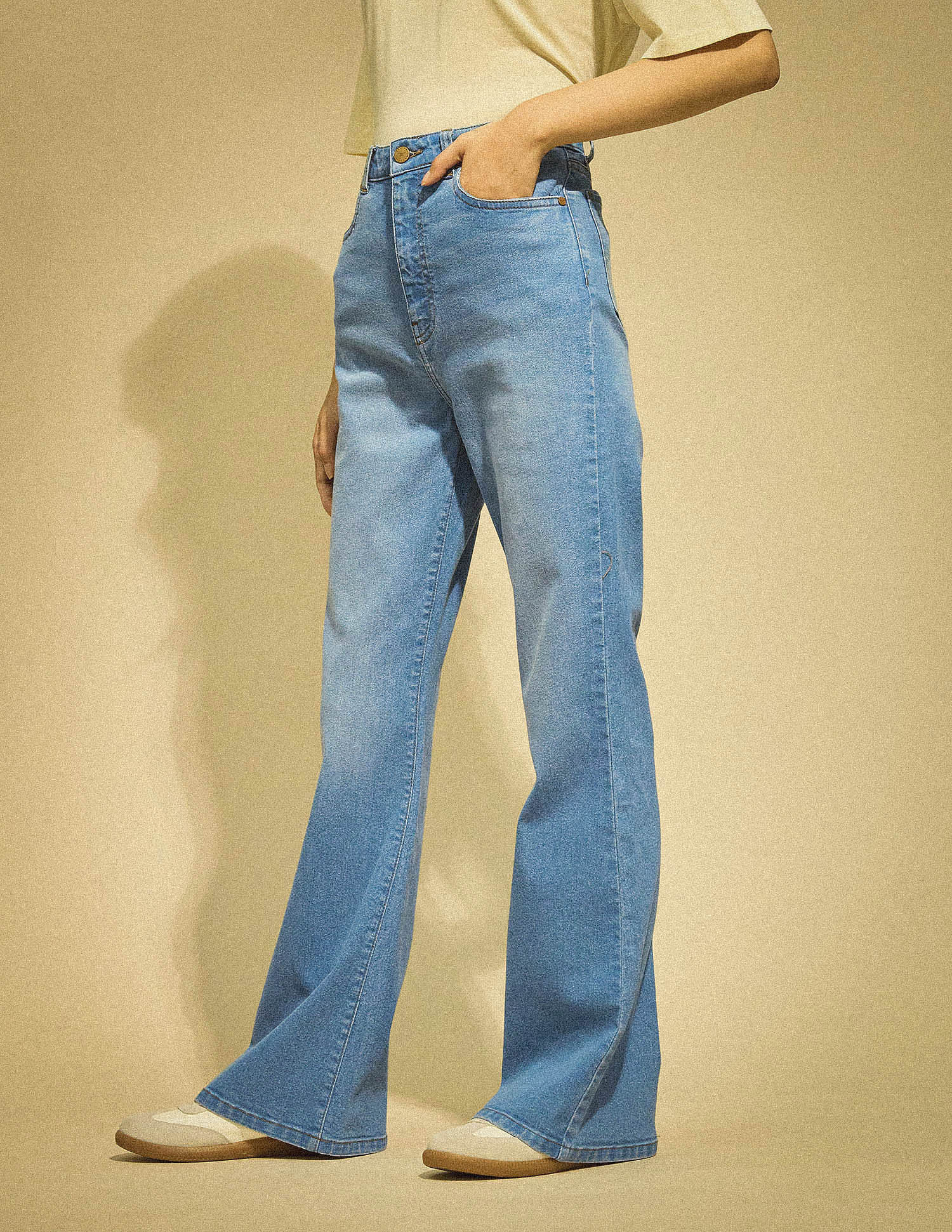 Flying Machine Women Ultra High Rise Flared Stretchable Jeans