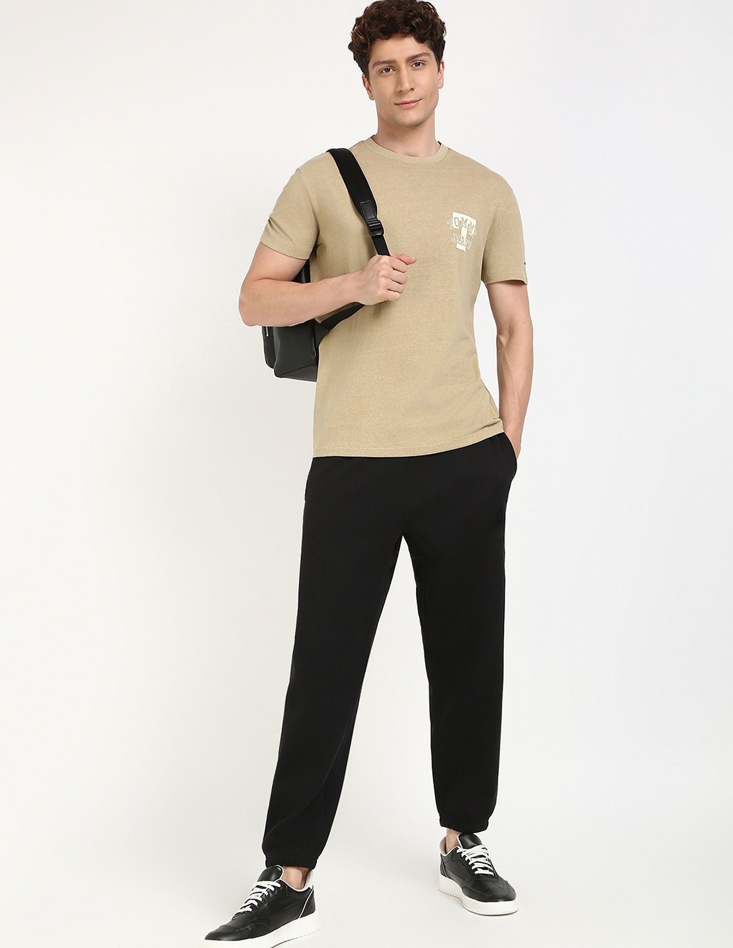 Tommy Hilfiger Logo Regular-Fit Cotton T-Shirt