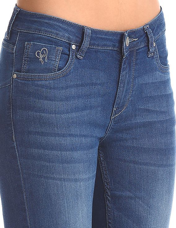 flying machine jeans for ladies logo