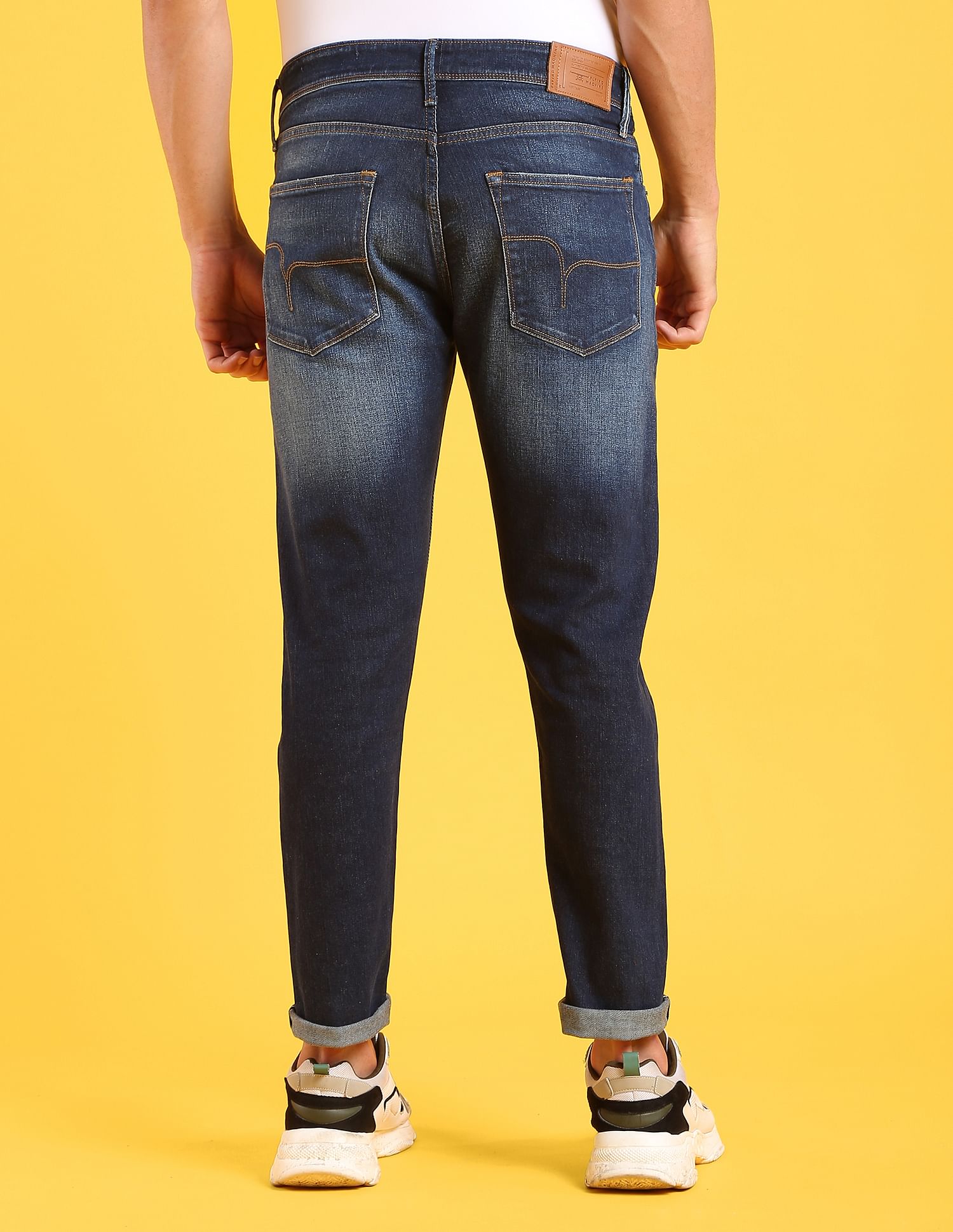 Slim Fit Selvedge Jean in Mid-Blue Wash