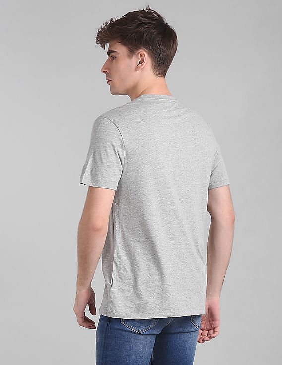 Buy GAP Men Grey Disney Mickey Graphic Tee - NNNOW.com