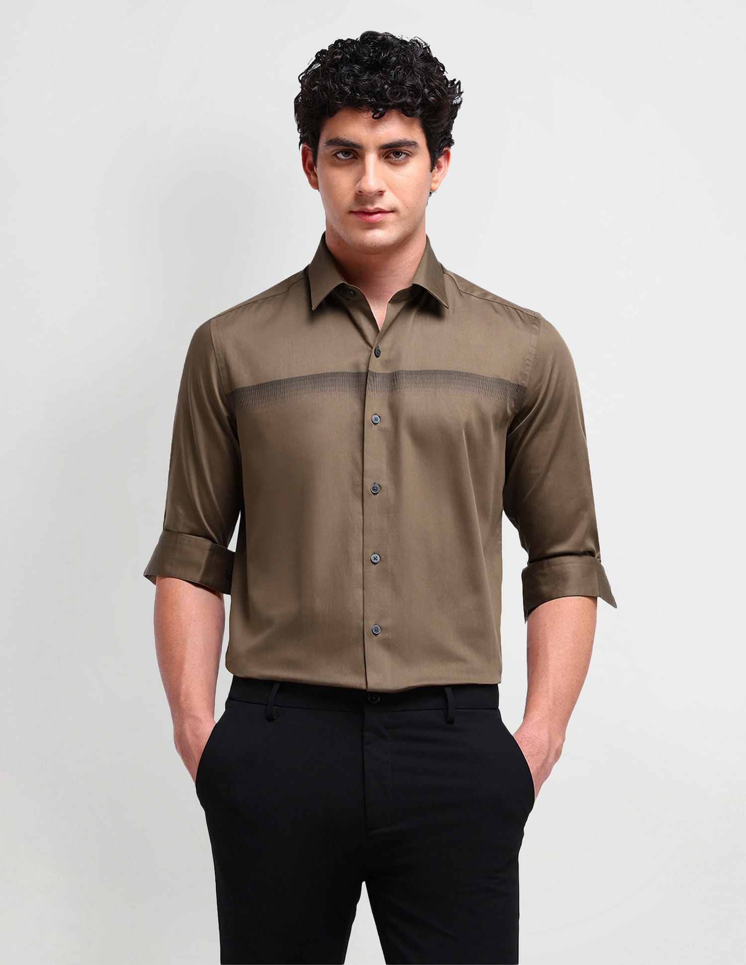 Arrow Newyork Manhattan Slim Fit Solid Shirt