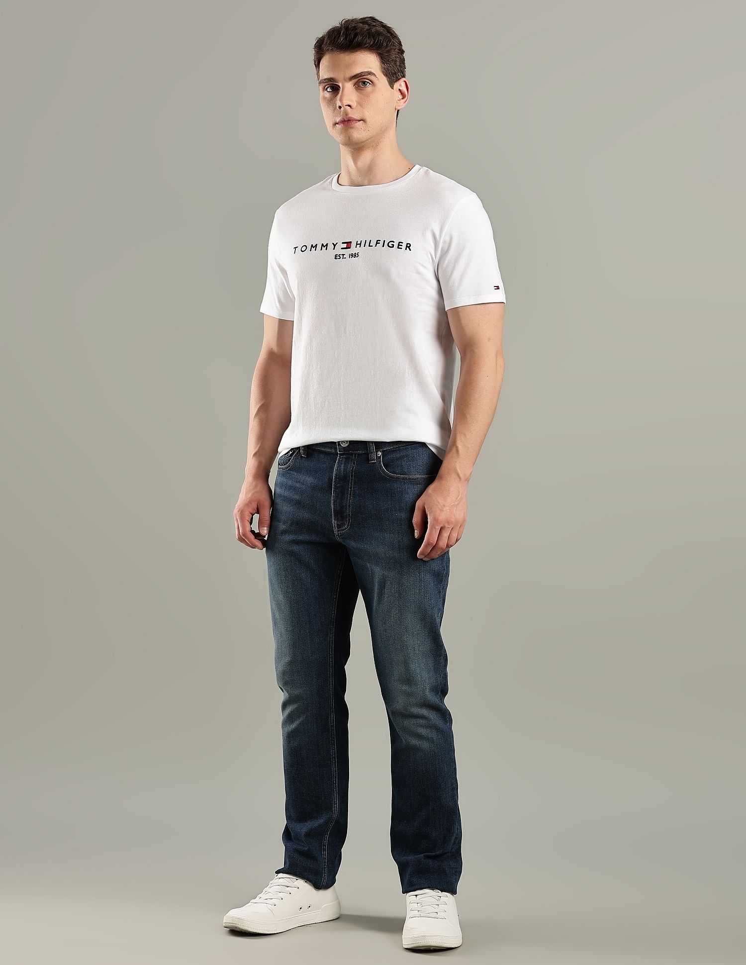 Tommy Hilfiger Logo Regular-Fit Cotton T-Shirt