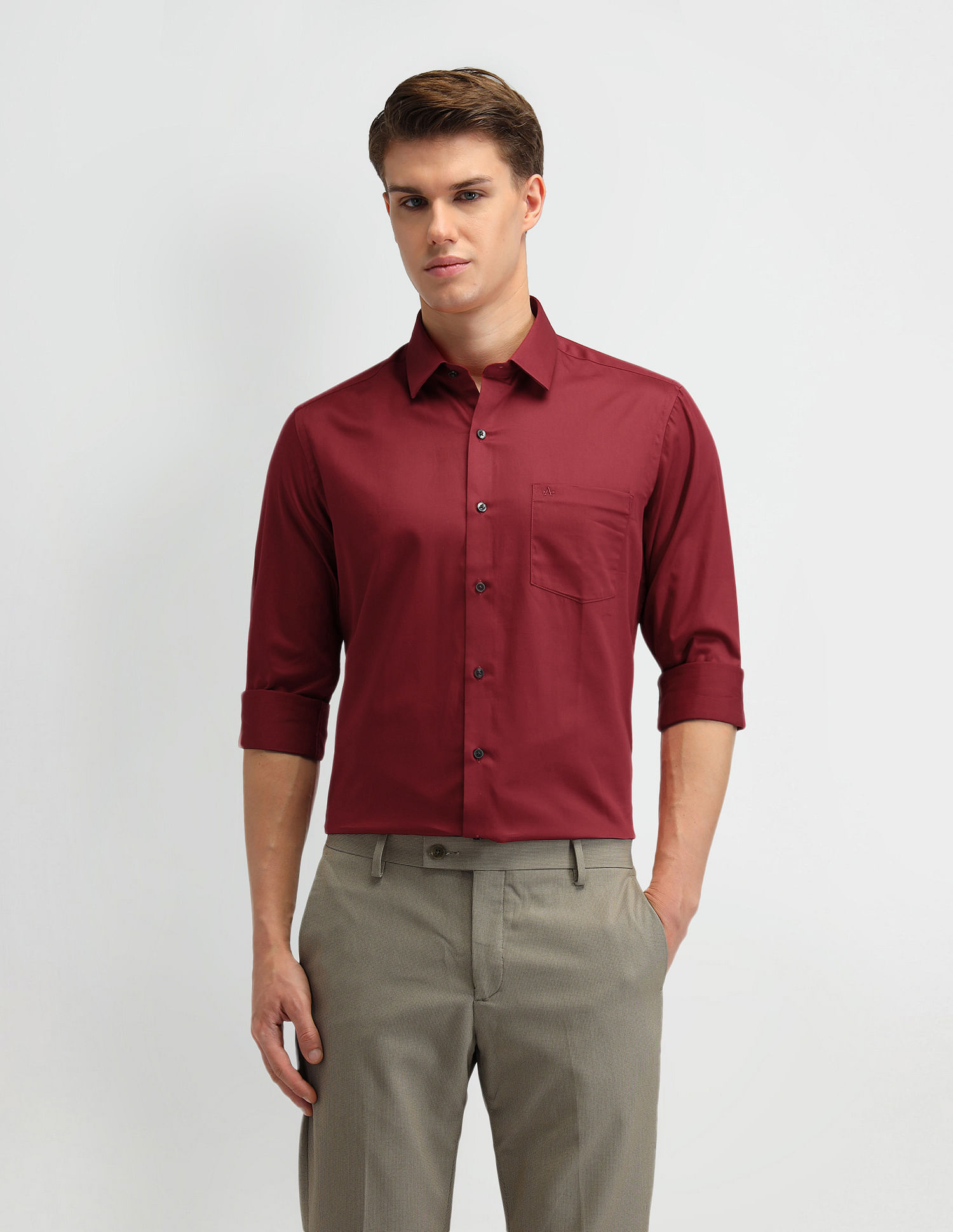 Arrow Solid Manhattan Slim Fit Shirt