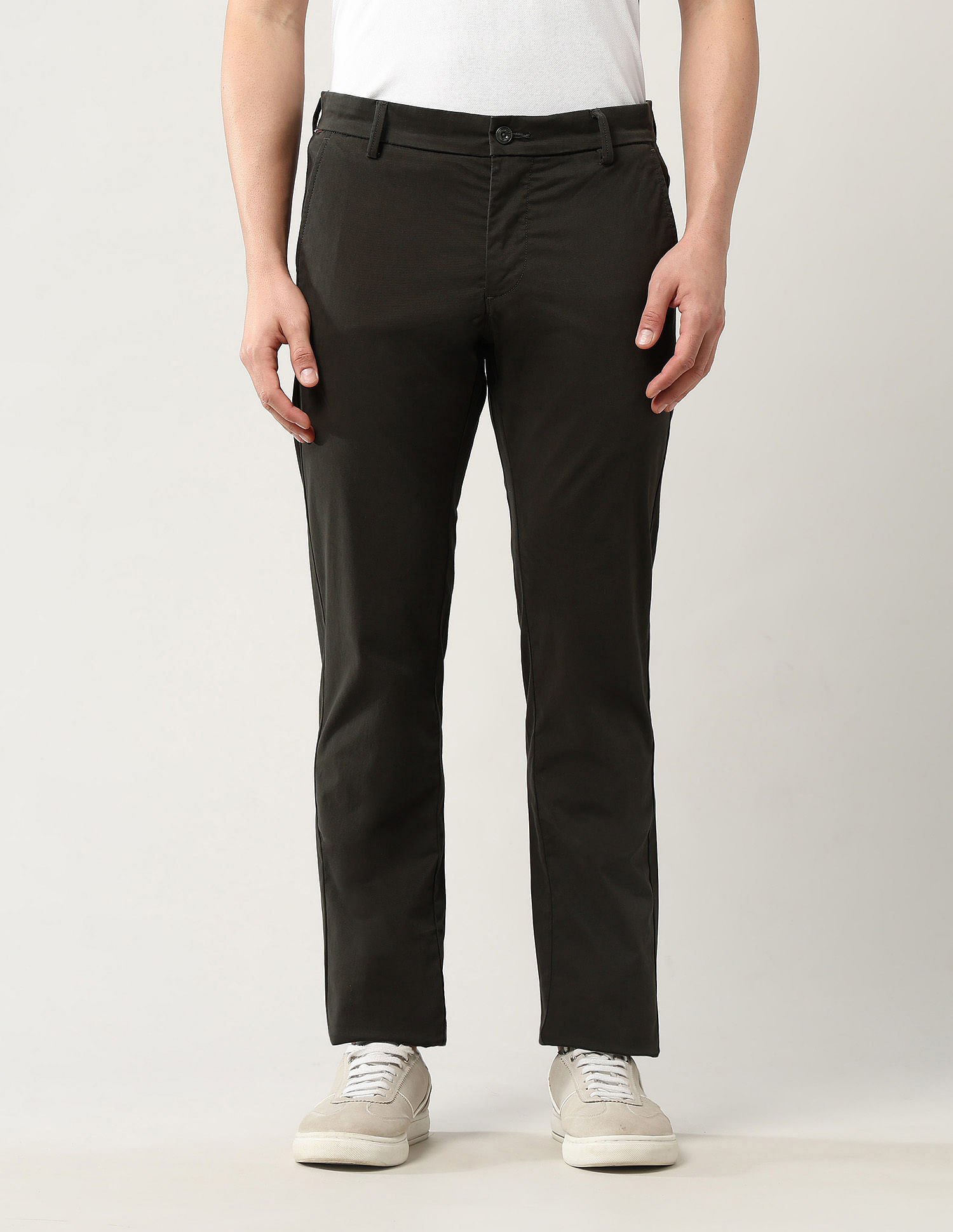 Arrow Sport Solid Slim Fit Twill Trousers