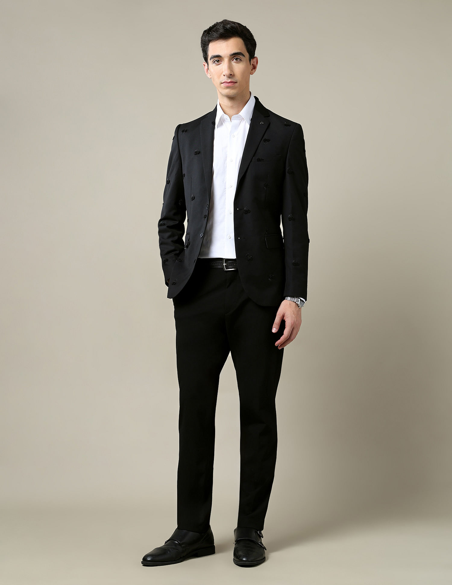 Arrow Embroidered Tailored Fit 1851 Blazer