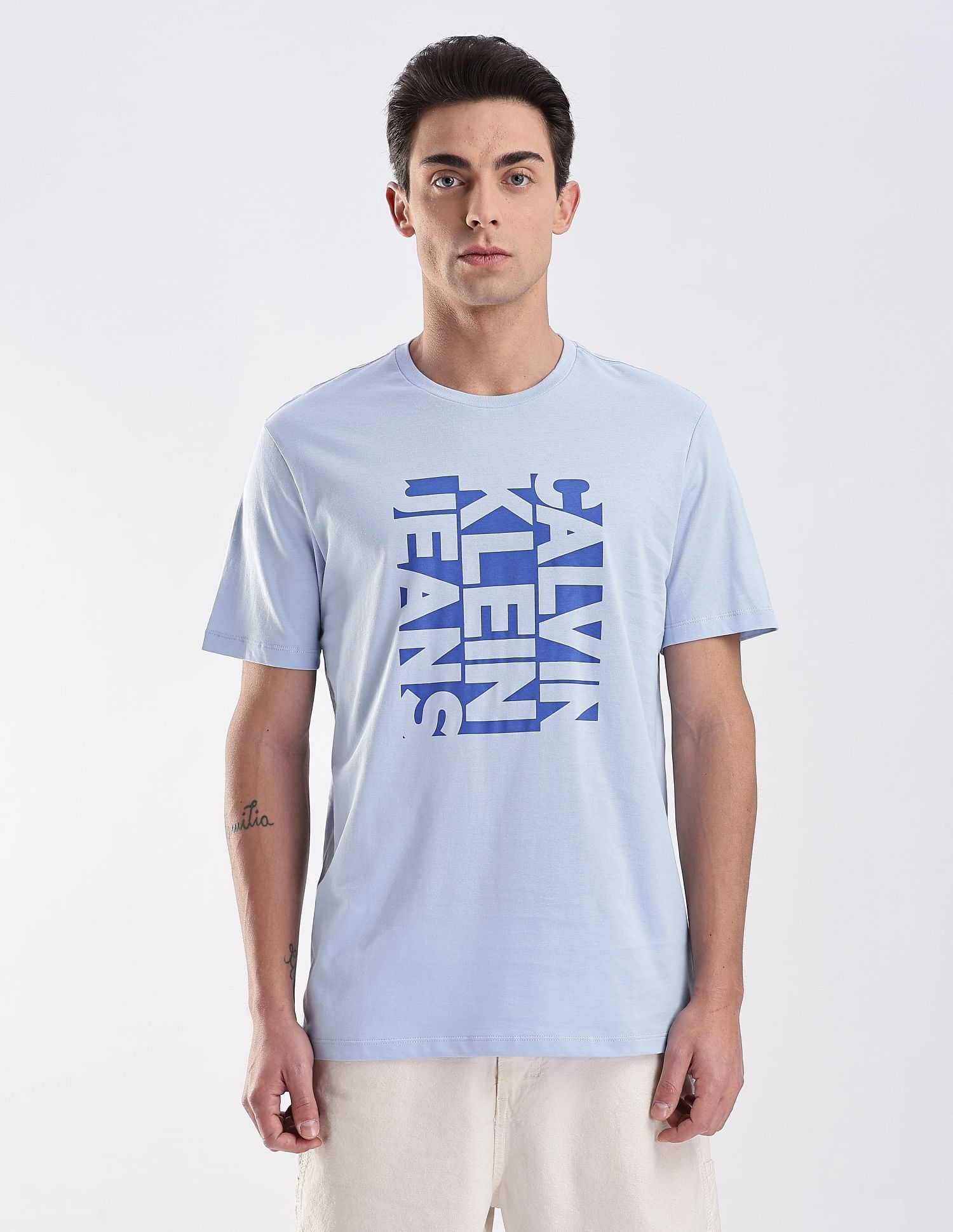 Calvin Klein Jeans Regular-Fit Logo Cotton T-Shirt