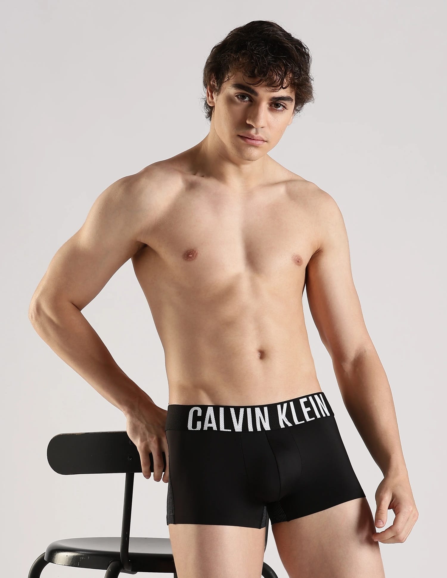 Buy Calvin Klein Underwear Black Solid Mid Rise Trunk