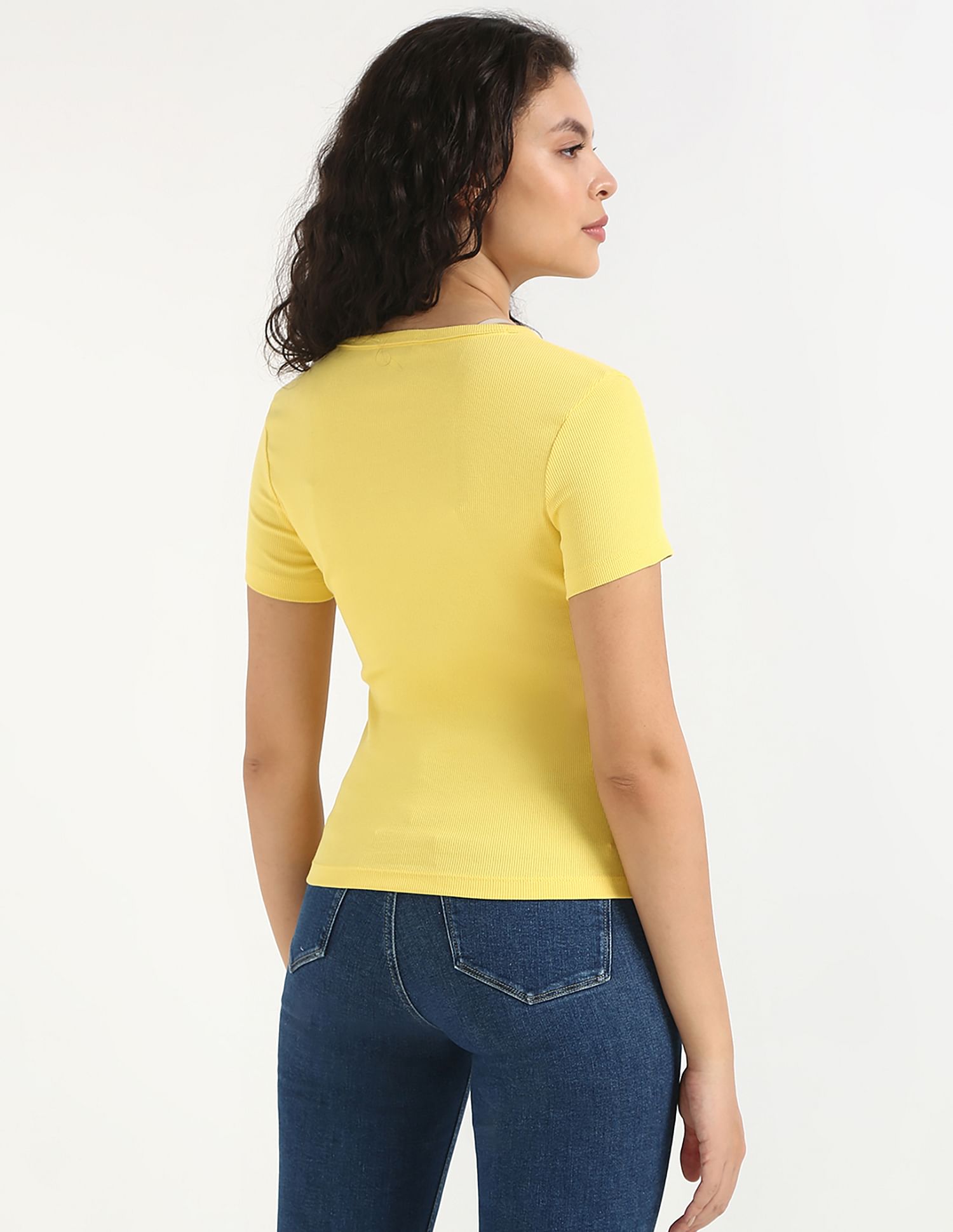 Tommy Hilfiger Solid Slim Fit T-Shirt