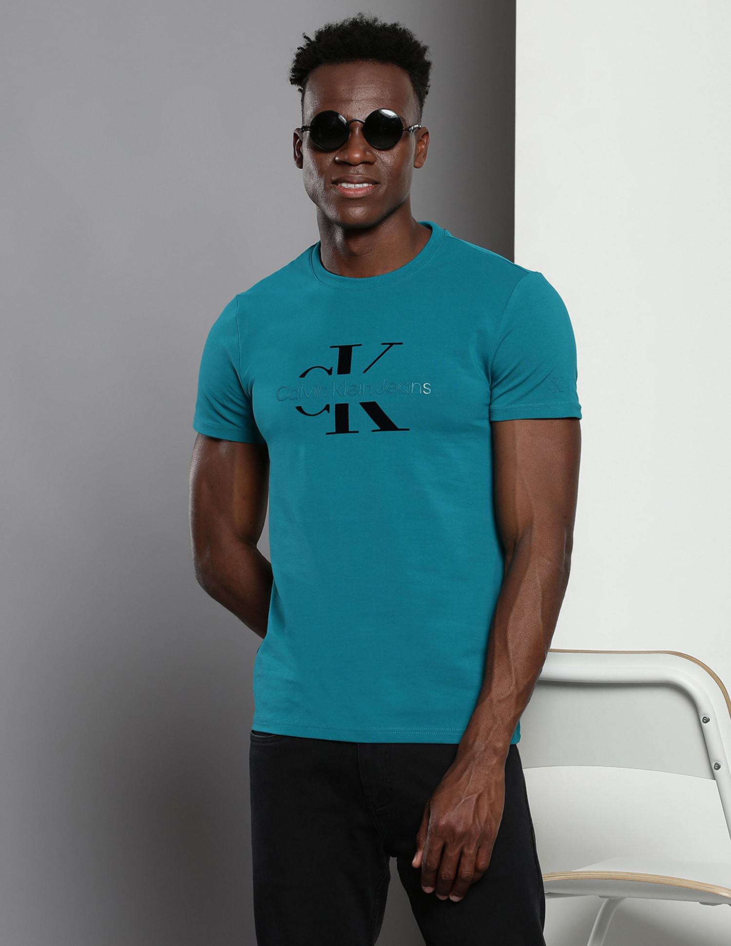 Calvin Klein Disrupted Outline Monologo T-Shirt