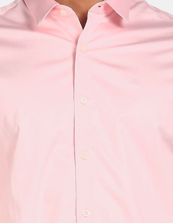 Calvin Klein Men Light Pink Slim Fit Stretch Satin Solid Casual Shirt