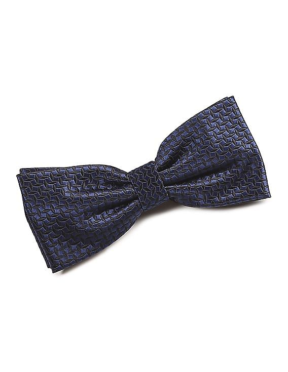 Arrow Blue Pre Tied Patterned Bow Tie