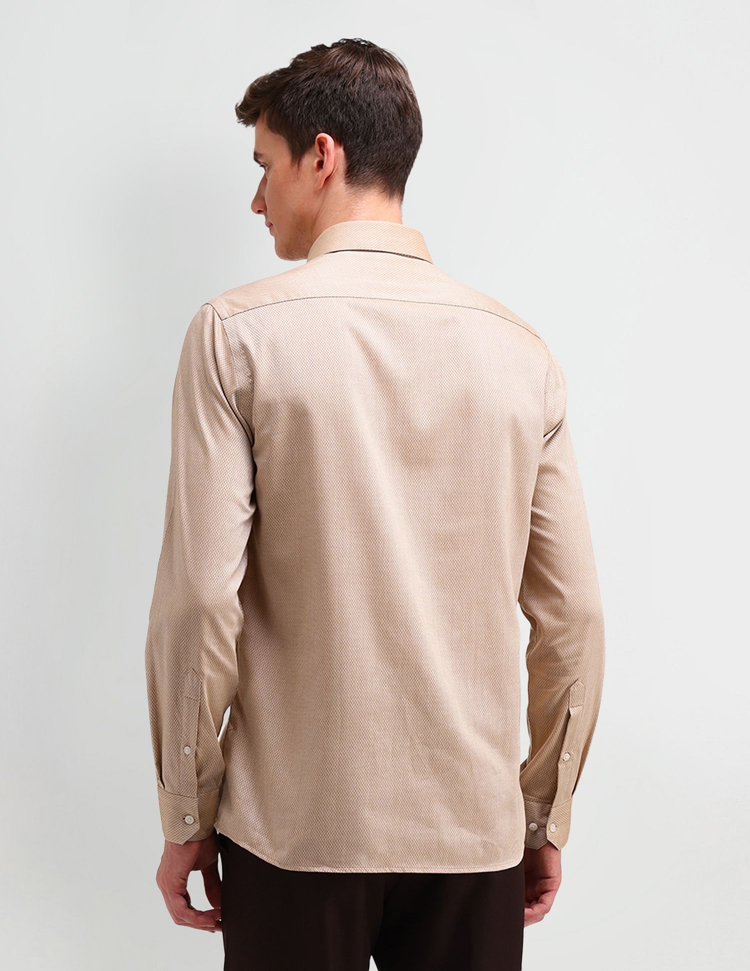 Arrow Manhattan Slim Fit Dobby Shirt